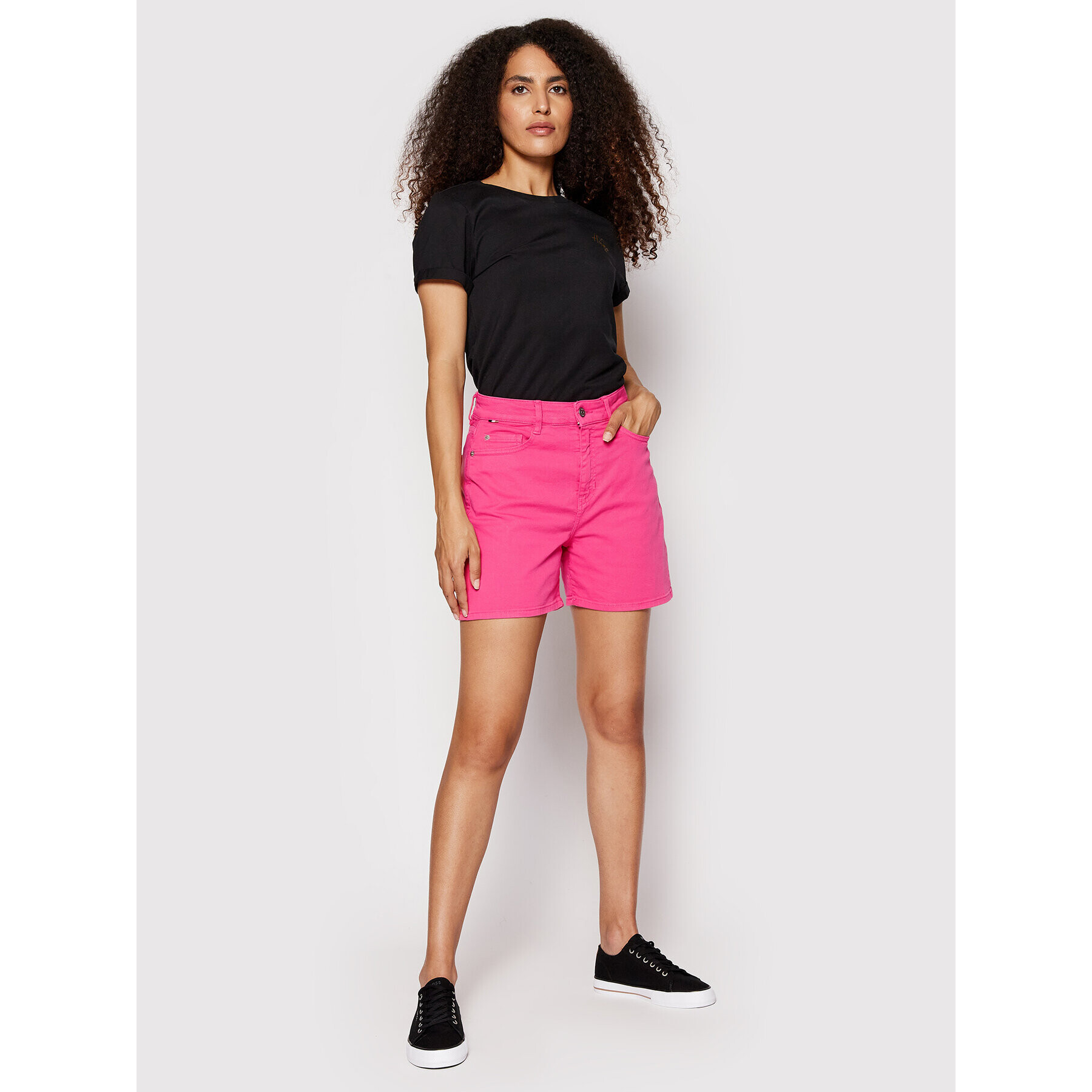 Boss Дънкови шорти 50468082 Розов Relaxed Fit - Pepit.bg