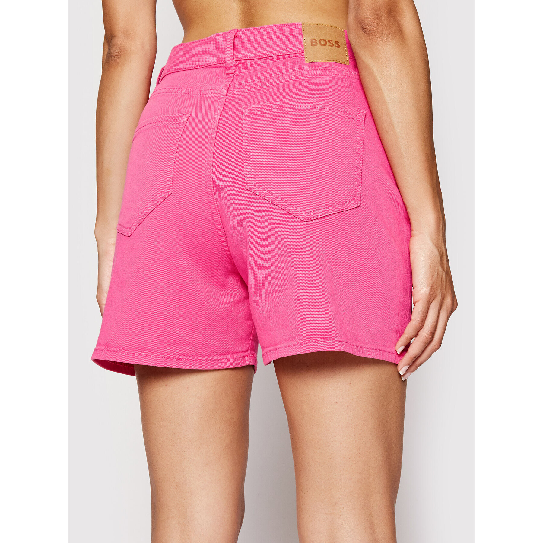 Boss Дънкови шорти 50468082 Розов Relaxed Fit - Pepit.bg