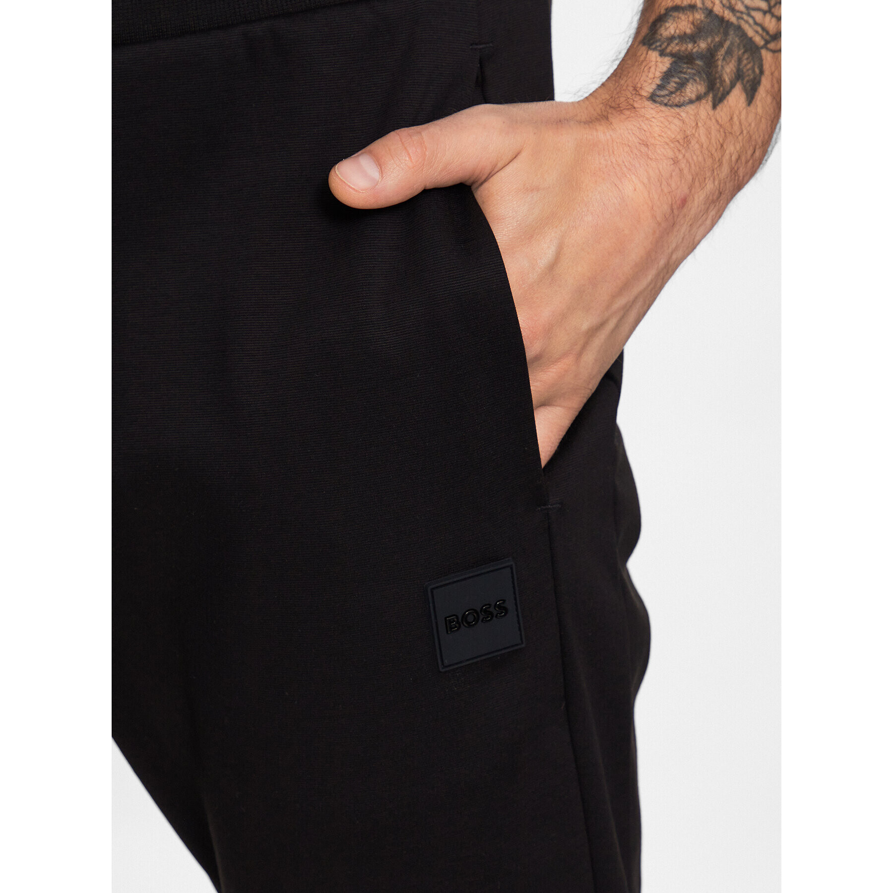 Boss Долнище анцуг 50485181 Черен Regular Fit - Pepit.bg