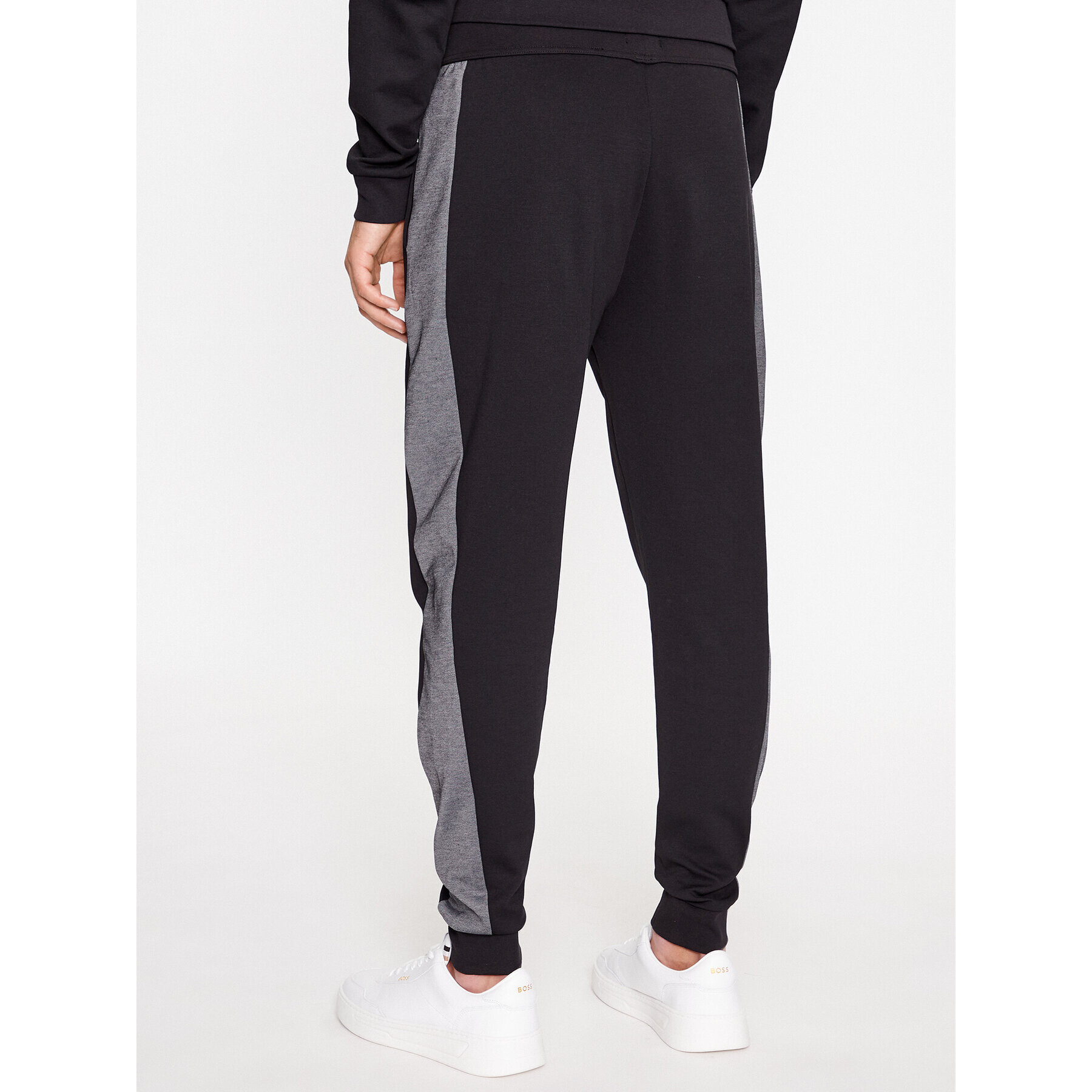 Boss Долнище анцуг Tracksuit Pants 50503052 Черен Regular Fit - Pepit.bg