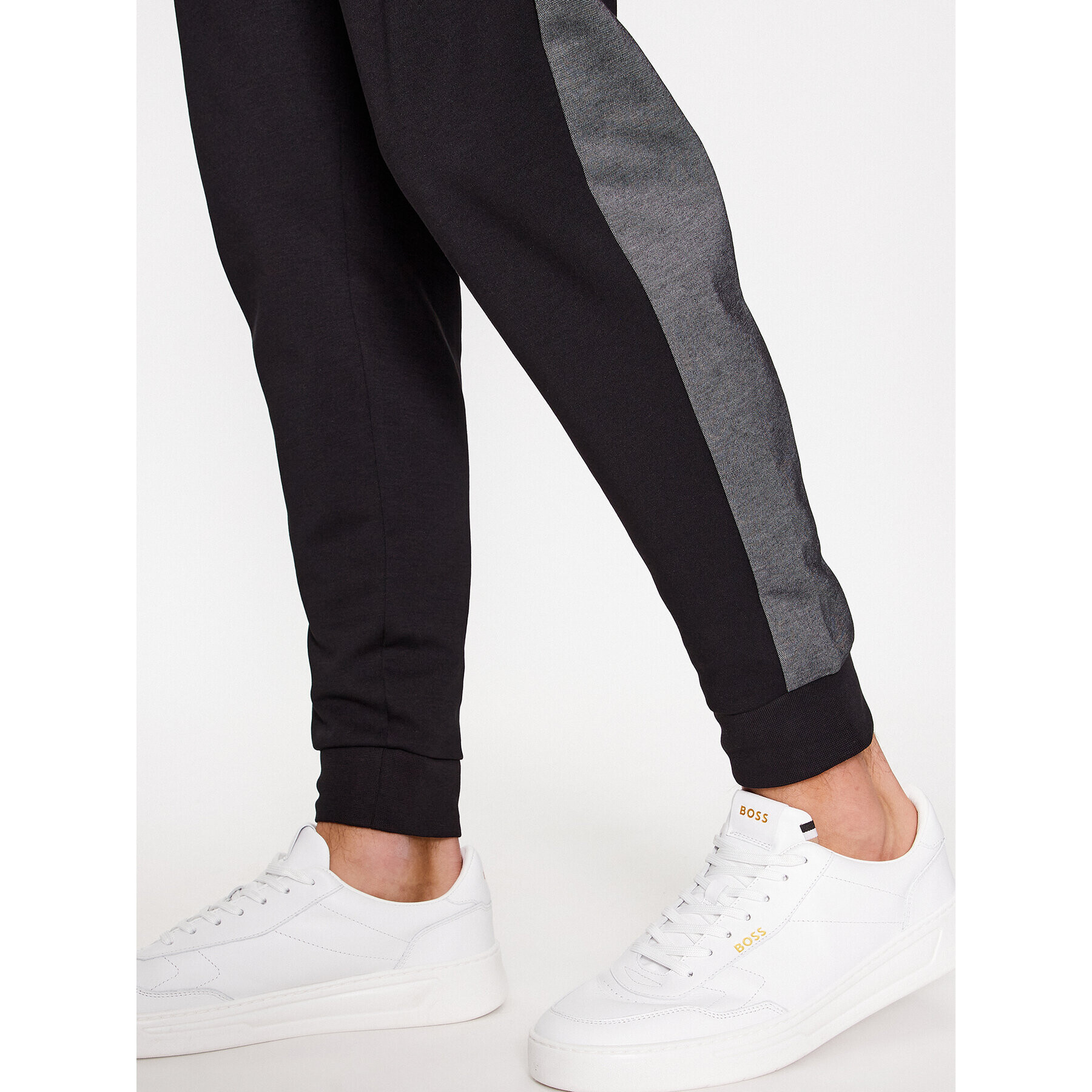 Boss Долнище анцуг Tracksuit Pants 50503052 Черен Regular Fit - Pepit.bg