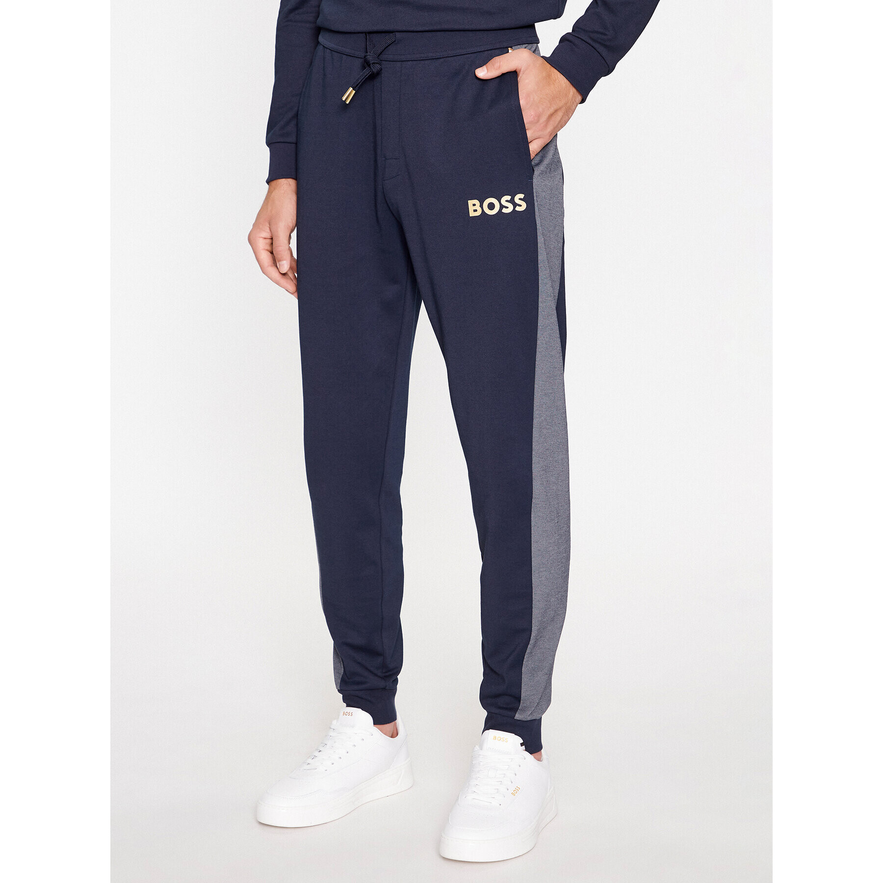 Boss Долнище анцуг Tracksuit Pants 50503052 Тъмносин Regular Fit - Pepit.bg