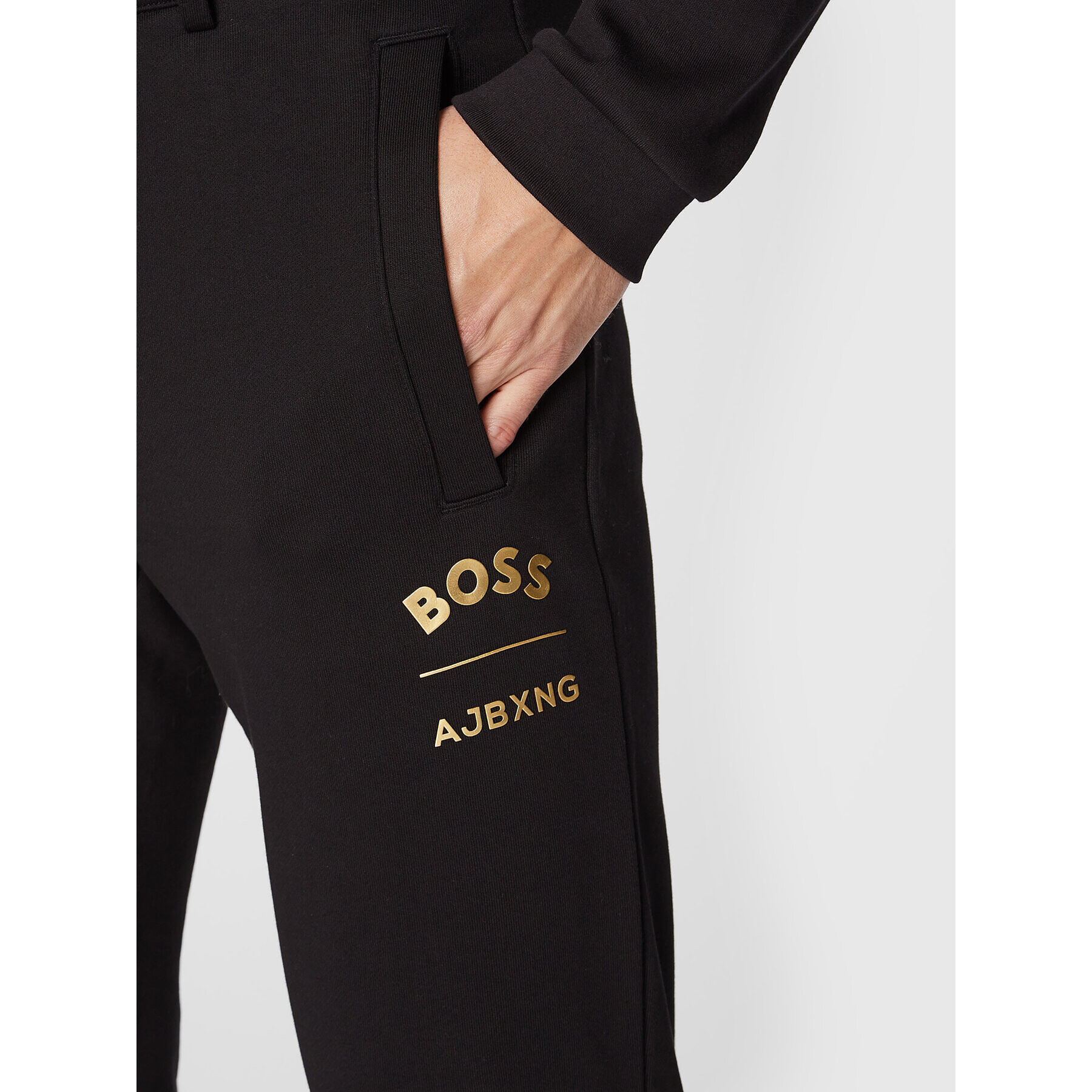 Boss Долнище анцуг AJBXNG Halboa Aj 50476434 Черен Regular Fit - Pepit.bg