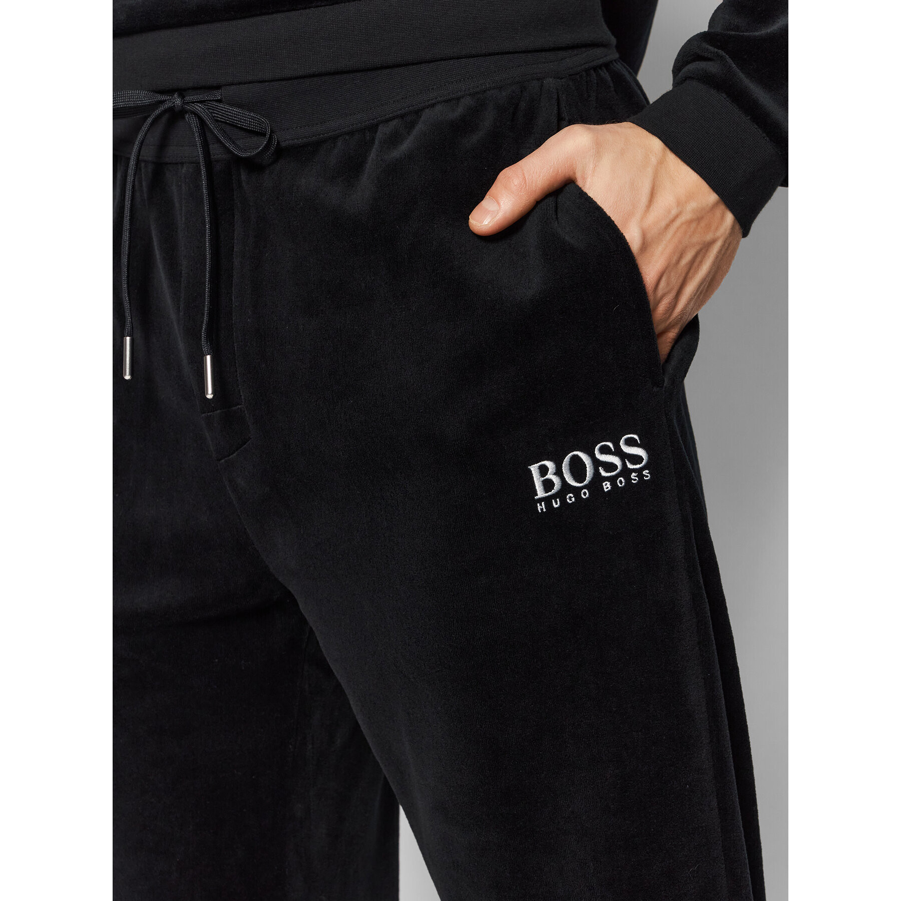 Boss Долнище анцуг Velour 50442821 Черен Regular Fit - Pepit.bg