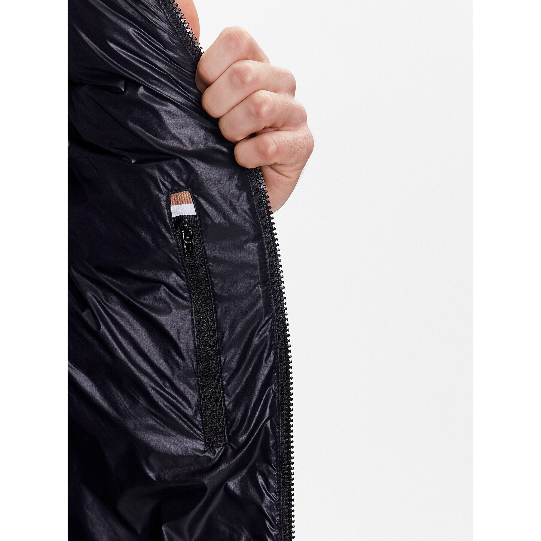Boss Елек 50488272 Черен Regular Fit - Pepit.bg