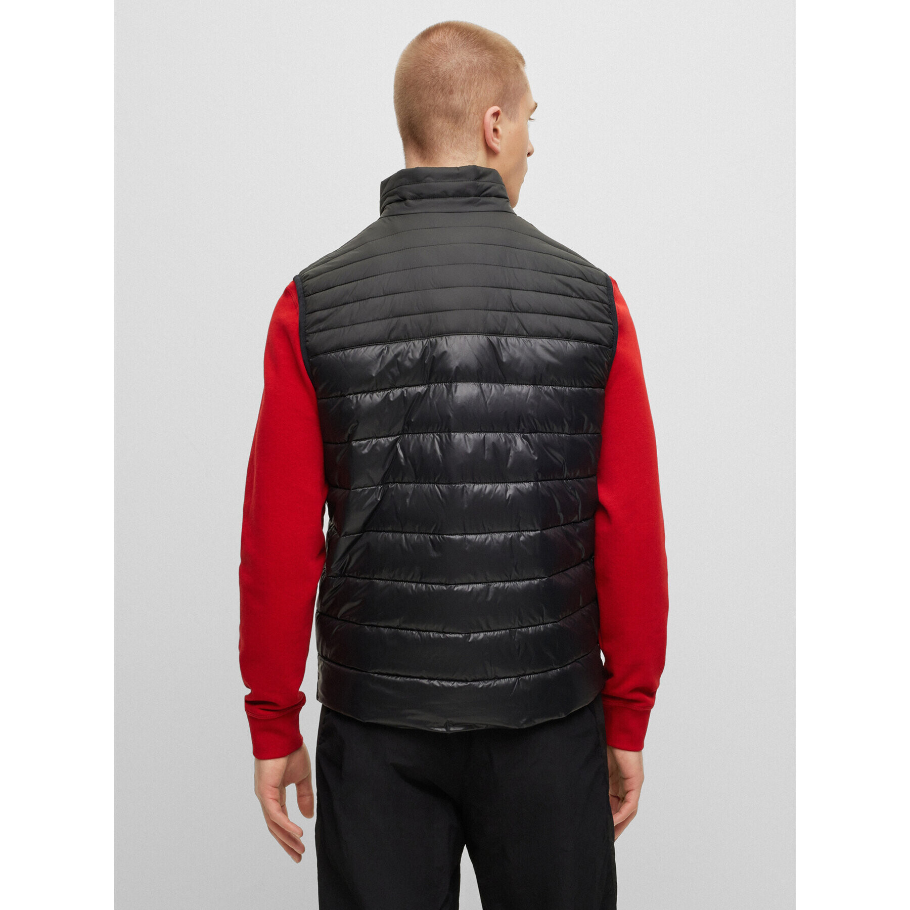 Boss Елек 50496725 Черен Regular Fit - Pepit.bg