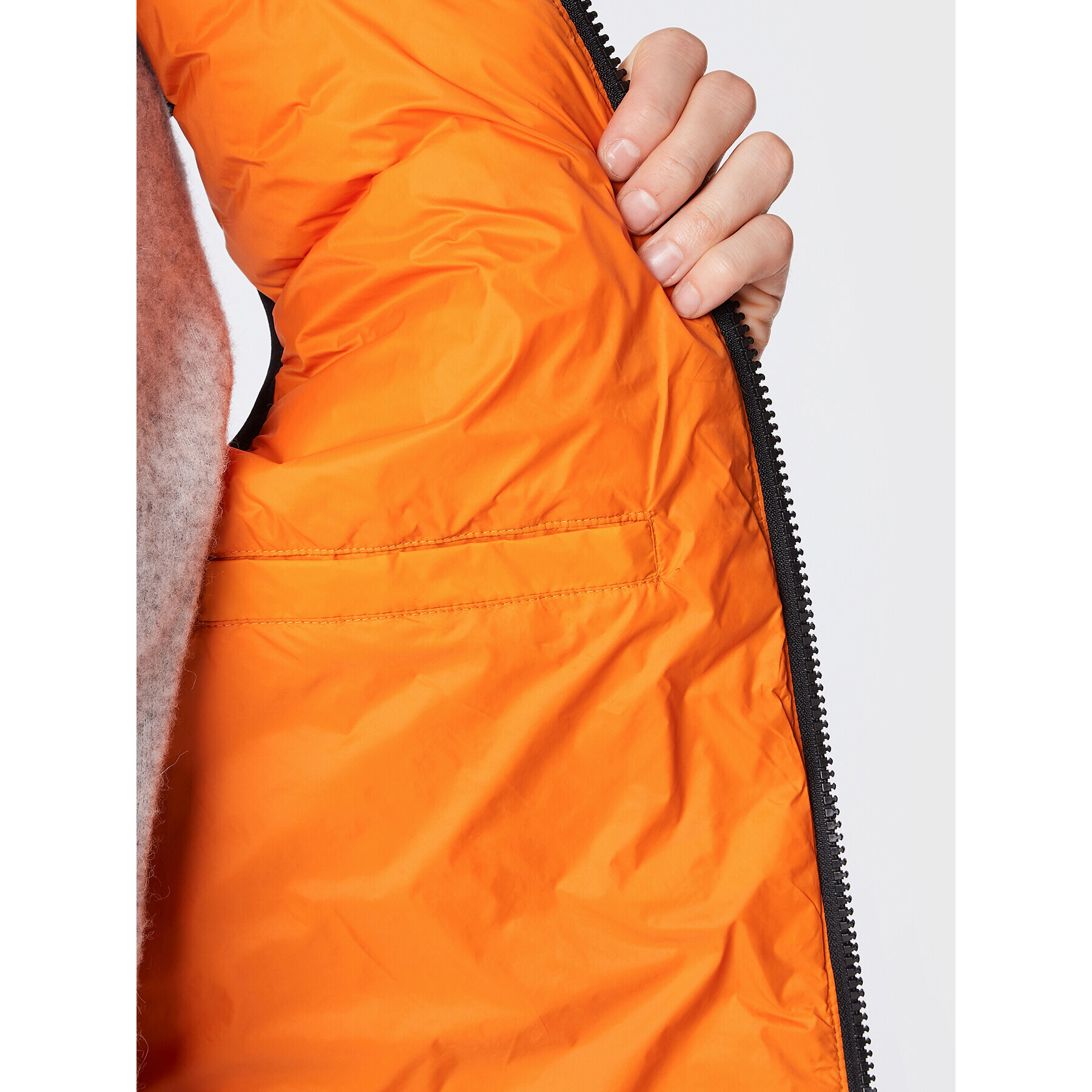 Boss Елек Darolan 50464300 Оранжев Regular Fit - Pepit.bg