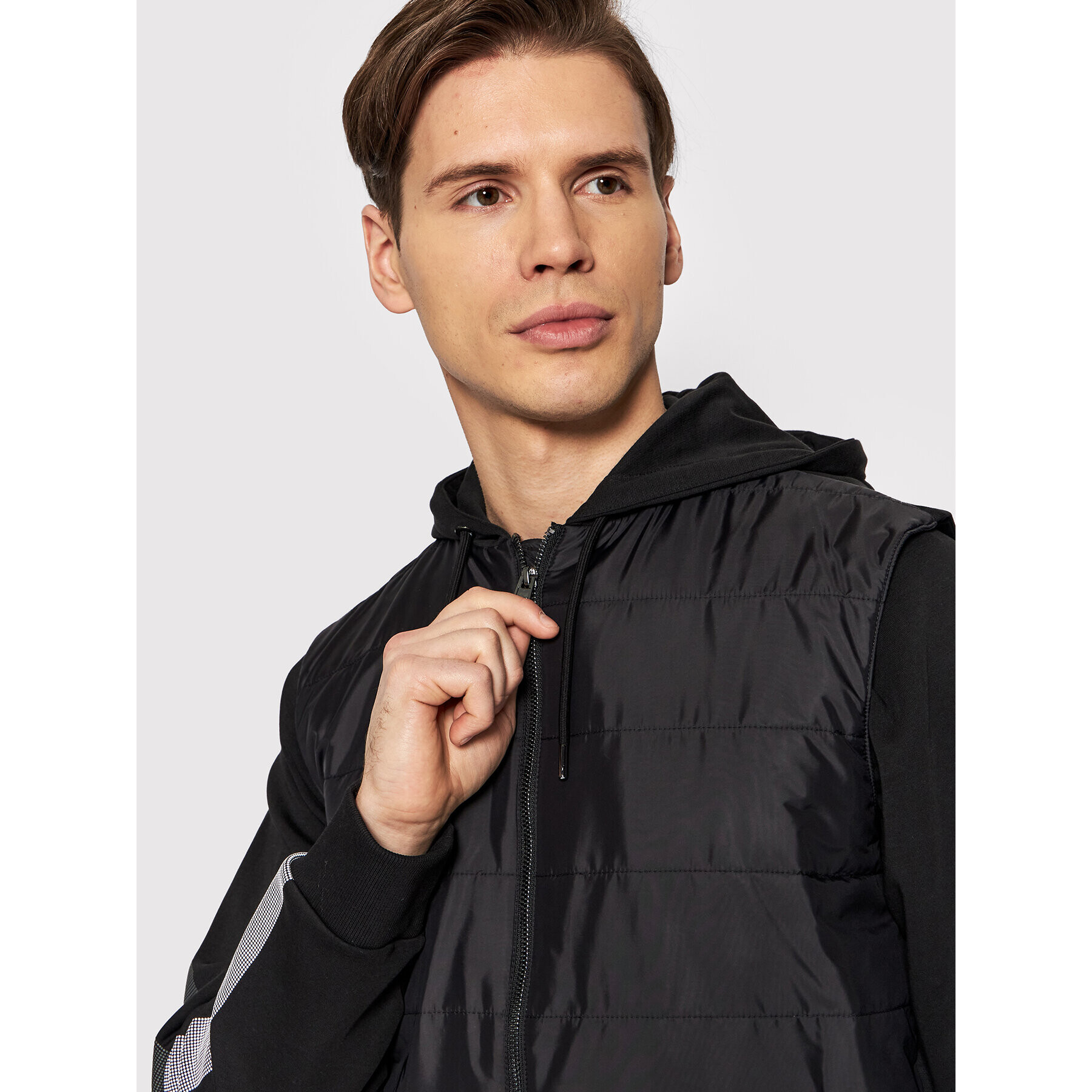 Boss Елек Landino_66Zo 50468979 Черен Regular Fit - Pepit.bg