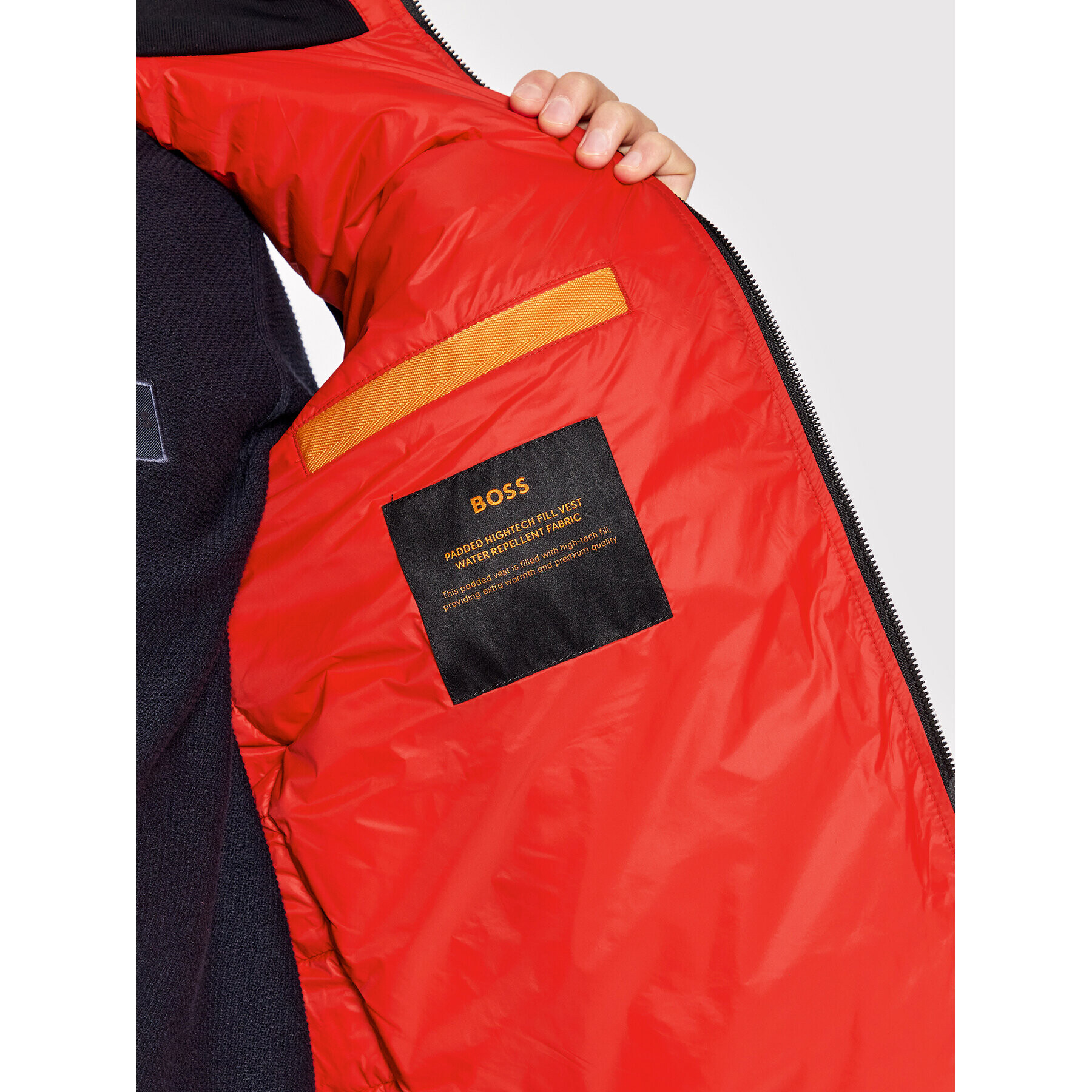 Boss Елек Odeno 50472861 Червен Regular Fit - Pepit.bg