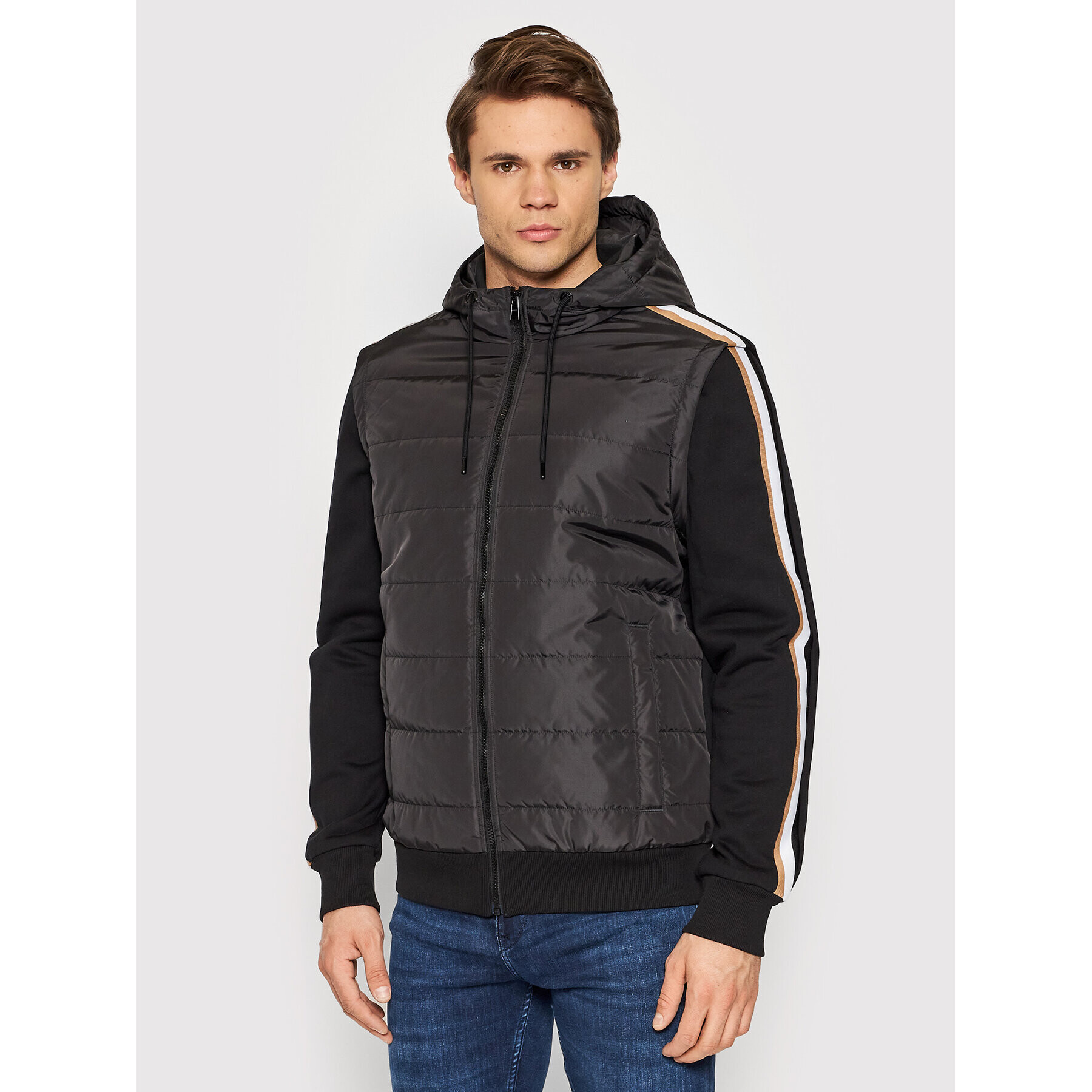 Boss Преходно яке Sommers 16 50471860 Черен Regular Fit - Pepit.bg