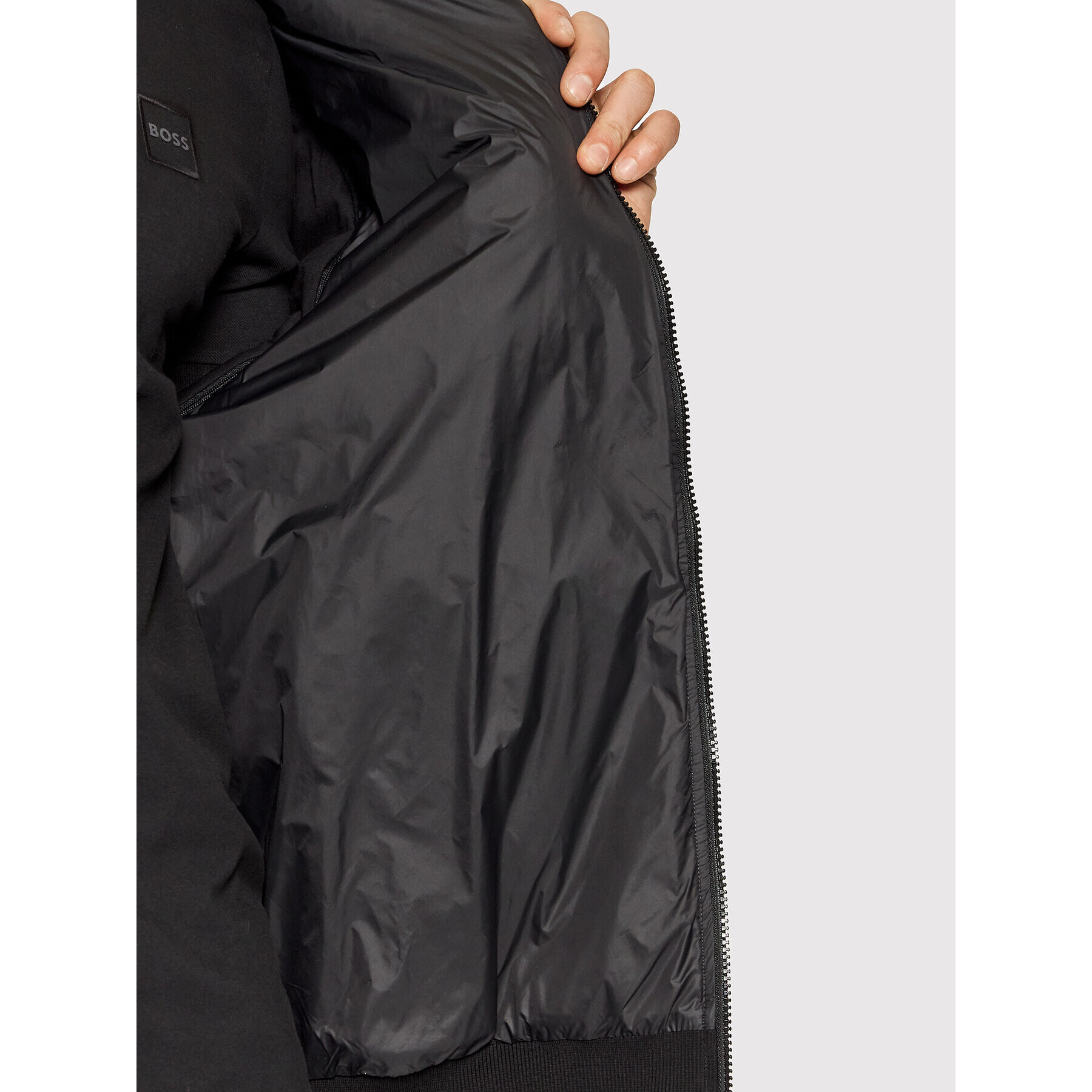 Boss Преходно яке Sommers 16 50471860 Черен Regular Fit - Pepit.bg