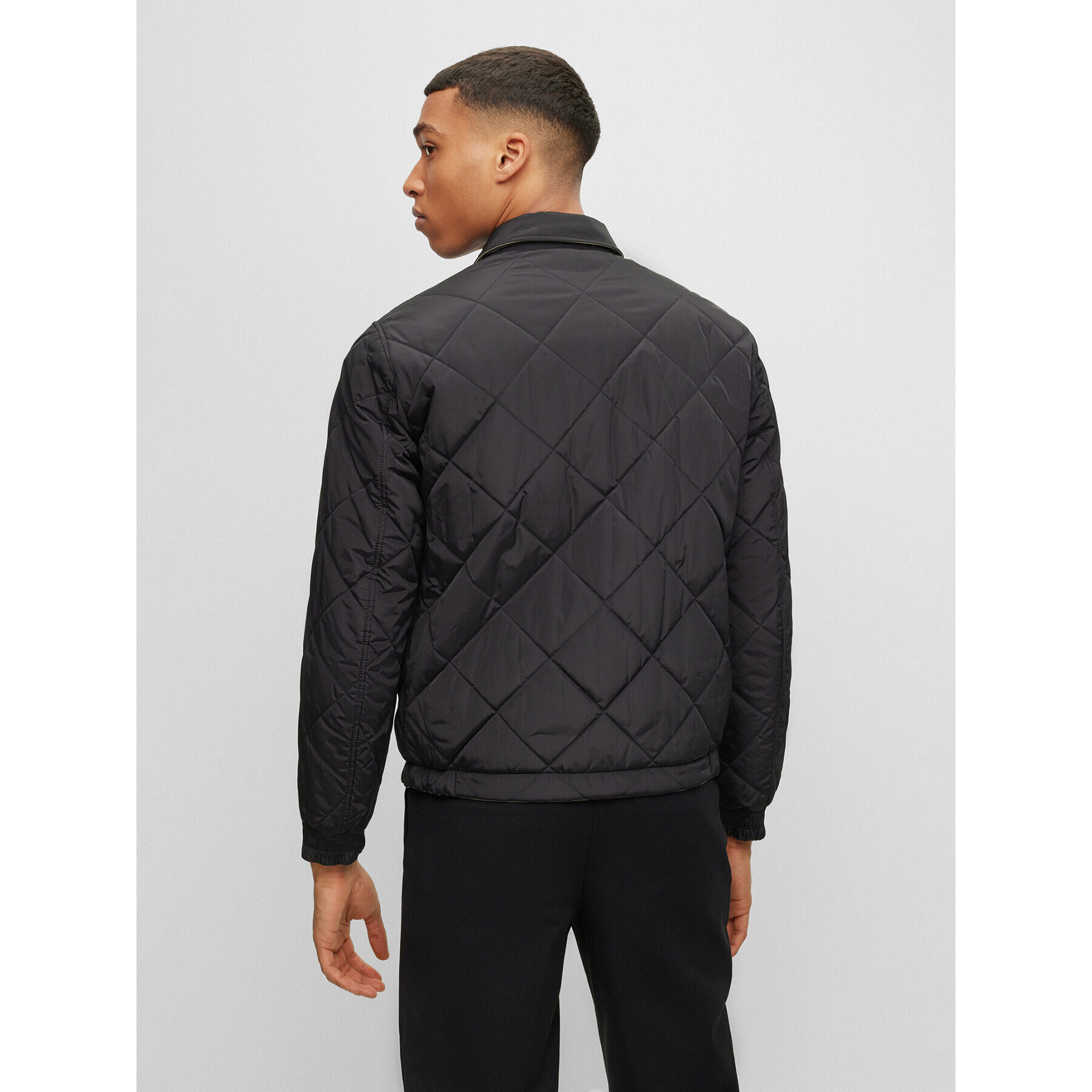 Boss Преходно яке Cephalus 50493691 Черен Regular Fit - Pepit.bg