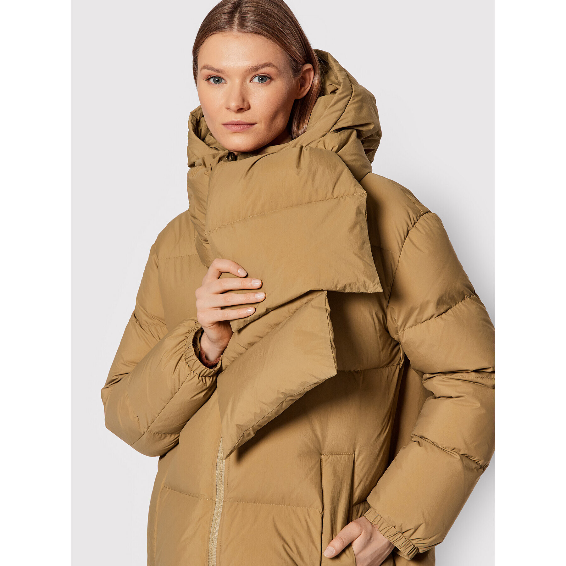 Boss Пухено яке C_Patinara 50457983 Кафяв Regular Fit - Pepit.bg