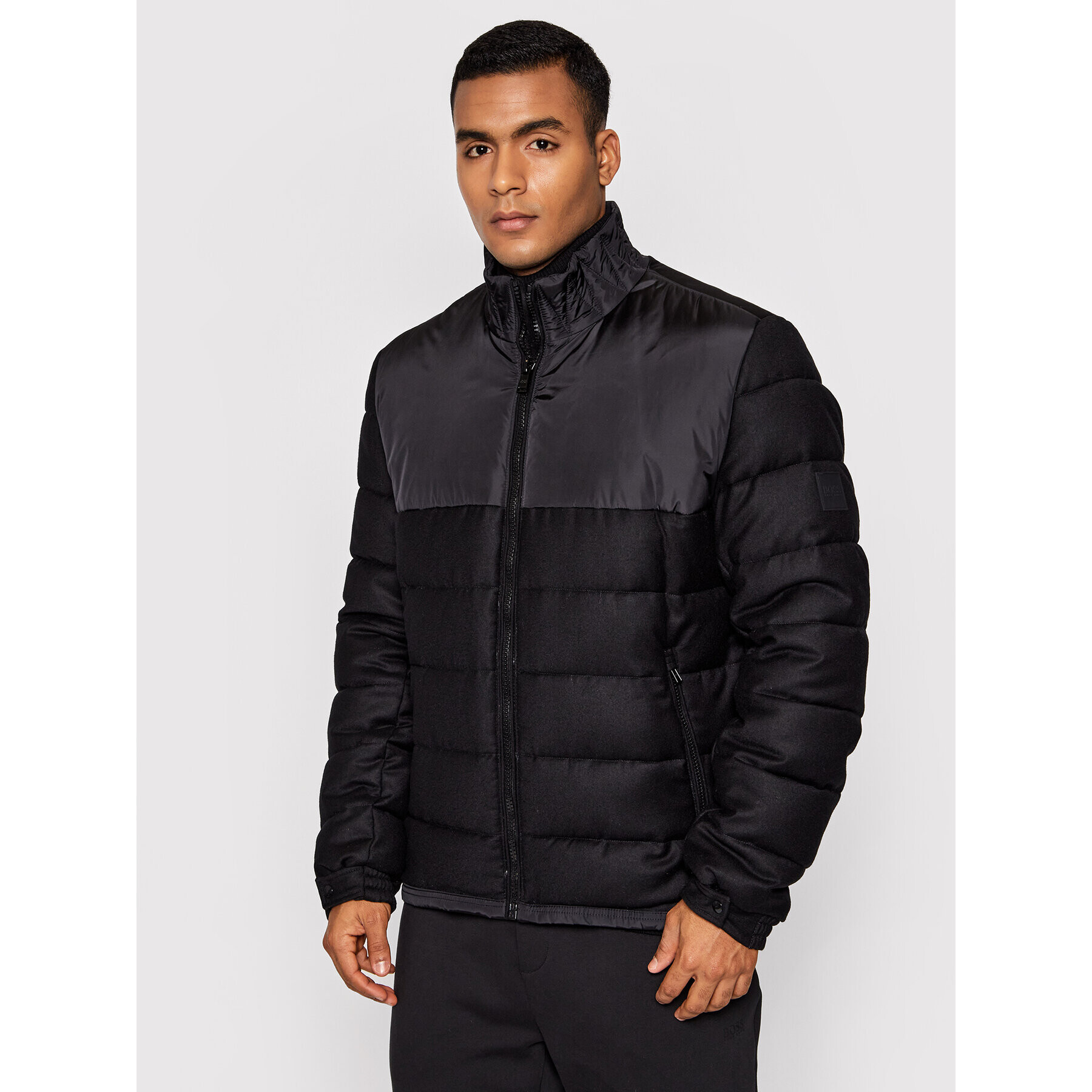Boss Пухено яке Cink 50459578 Черен Regular Fit - Pepit.bg