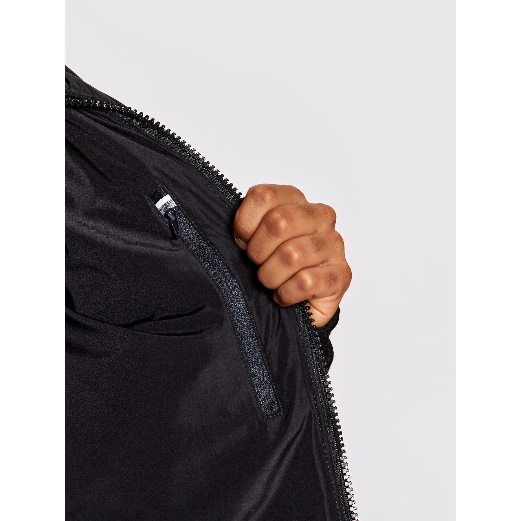 Boss Пухено яке Cink 50459578 Черен Regular Fit - Pepit.bg