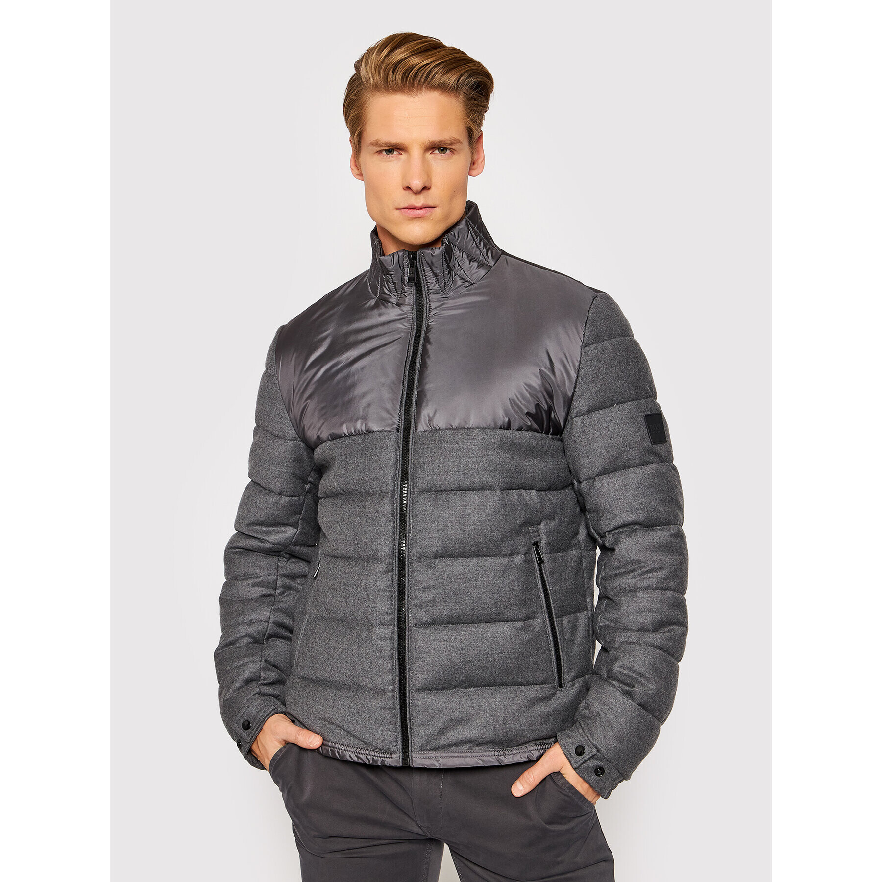 Boss Пухено яке Cink 50459578 Сив Regular Fit - Pepit.bg