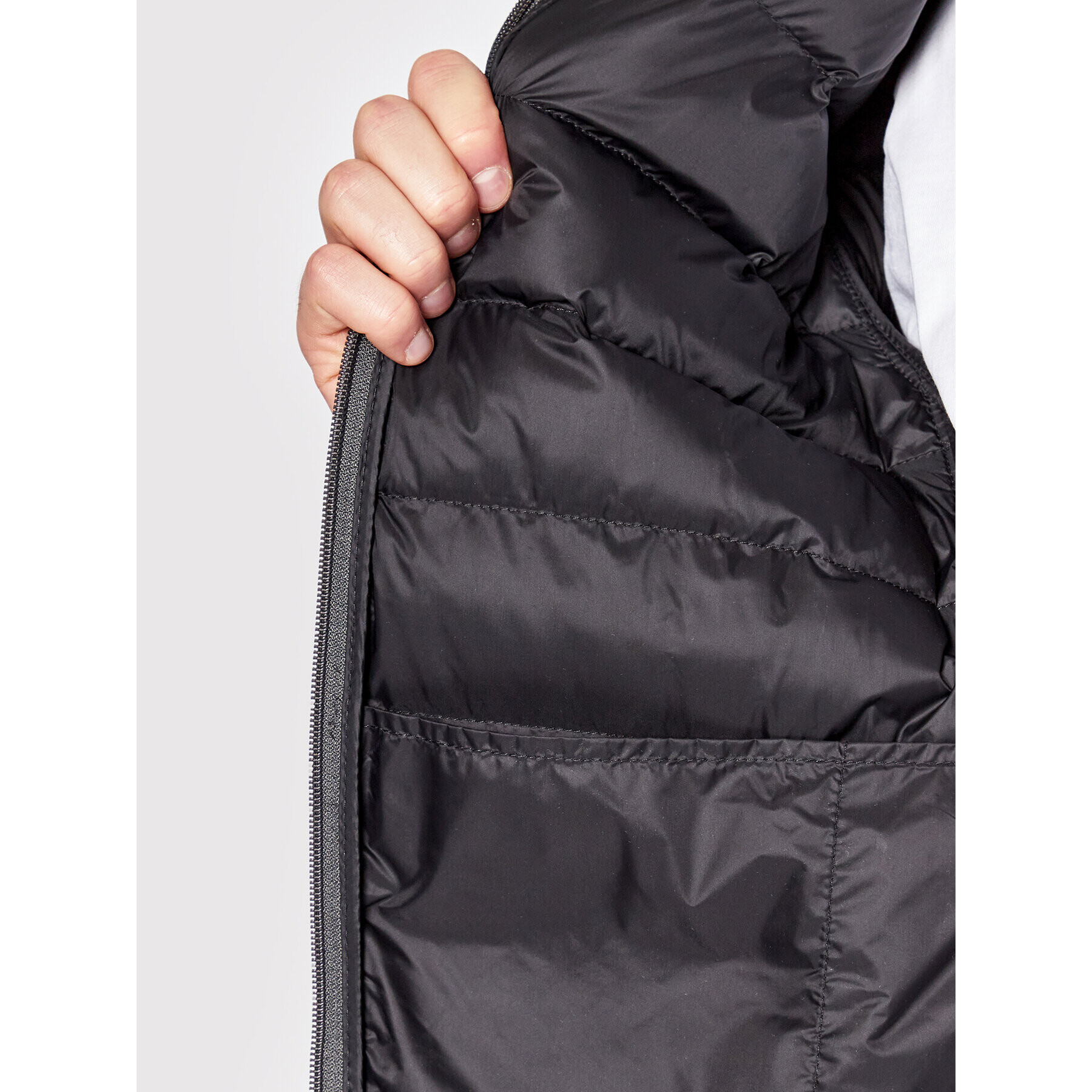 Boss Пухено яке J_Thor 50472472 Черен Regular Fit - Pepit.bg