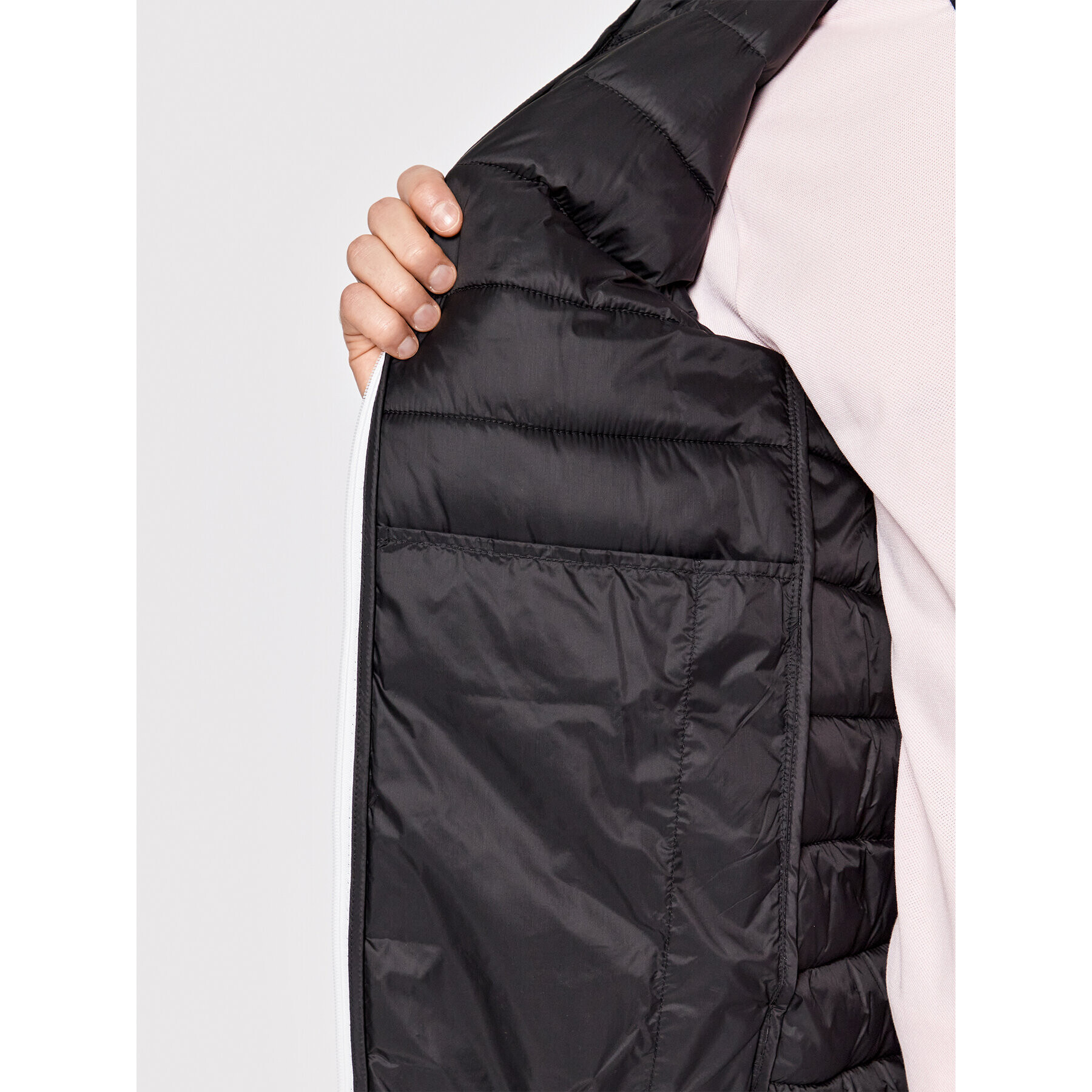 Boss Пухено яке J_Thor 50472472 Черен Regular Fit - Pepit.bg