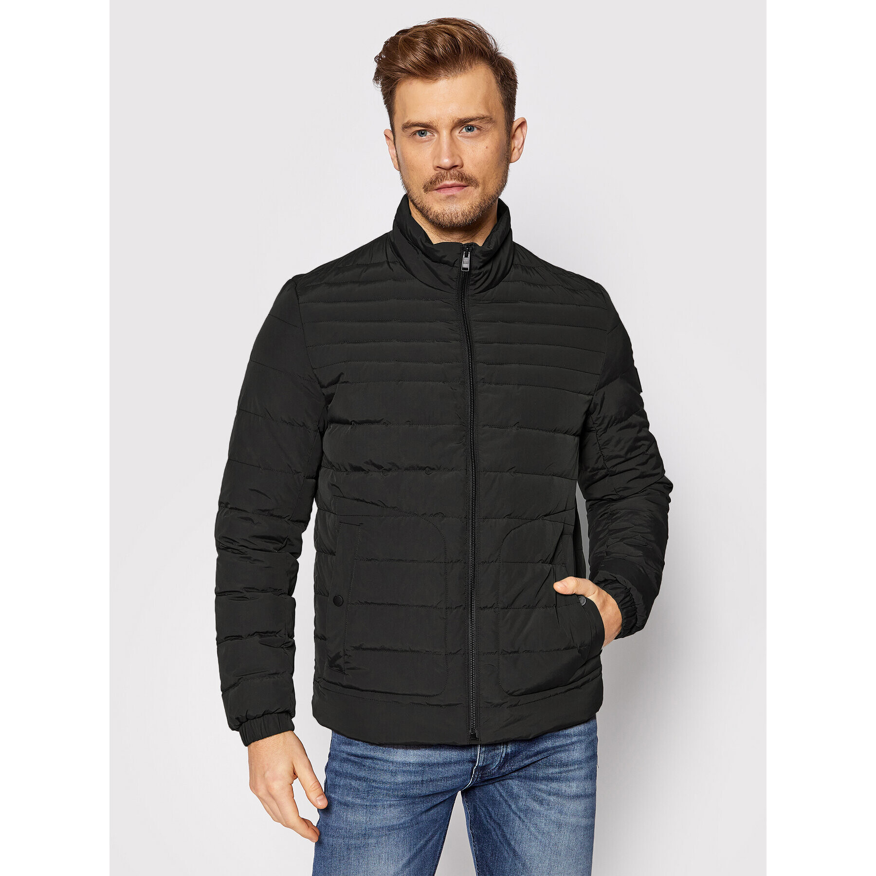 Boss Пухено яке Oswizz 50456024 Черен Relaxed Fit - Pepit.bg