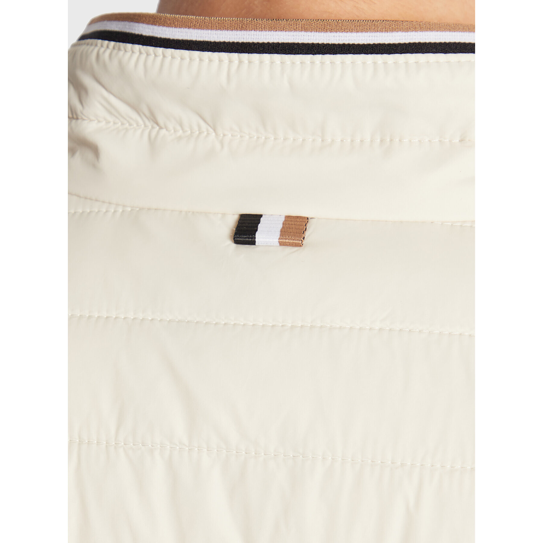 Boss Пухено яке 50464308 Екрю Regular Fit - Pepit.bg