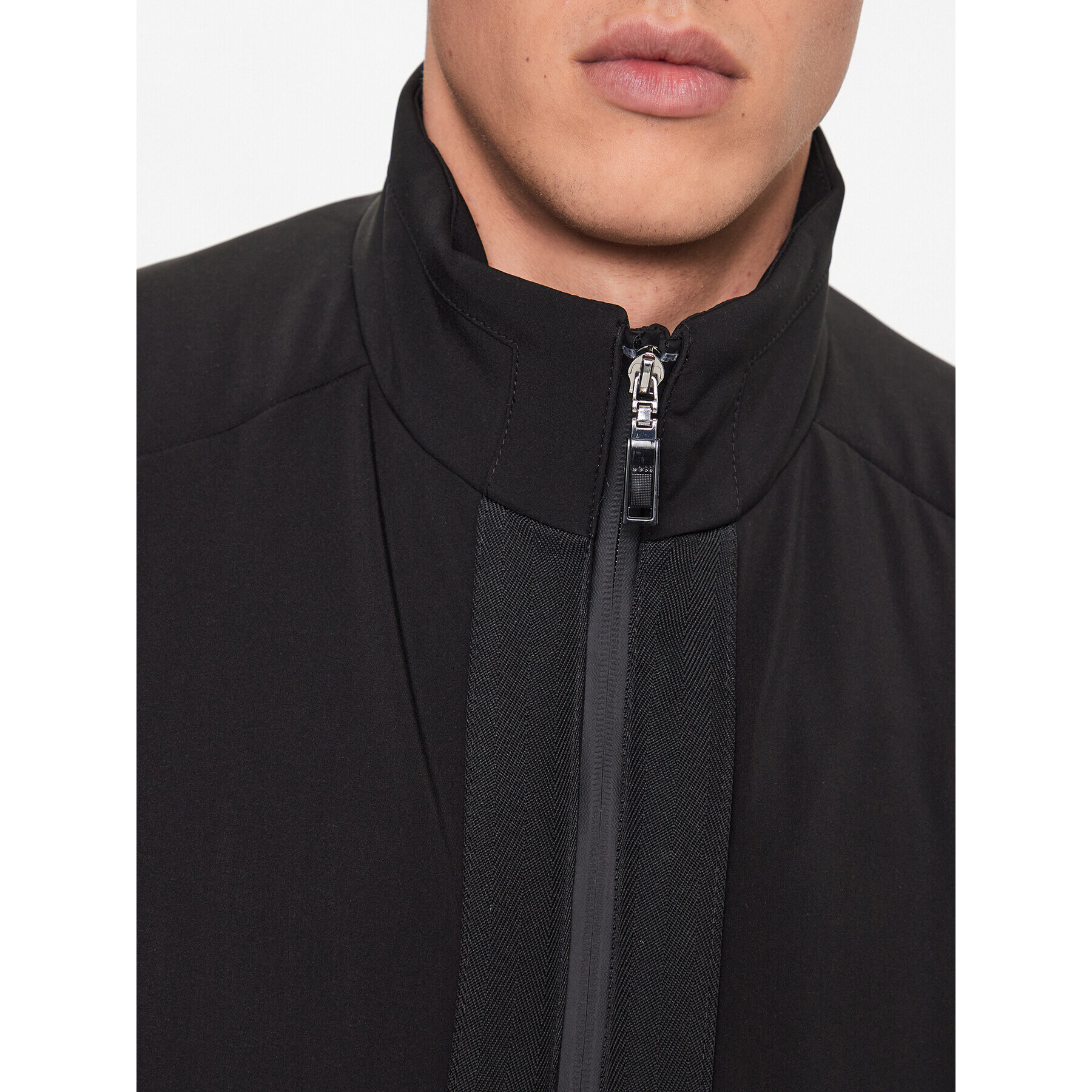 Boss Пухено яке 50491911 Черен Regular Fit - Pepit.bg