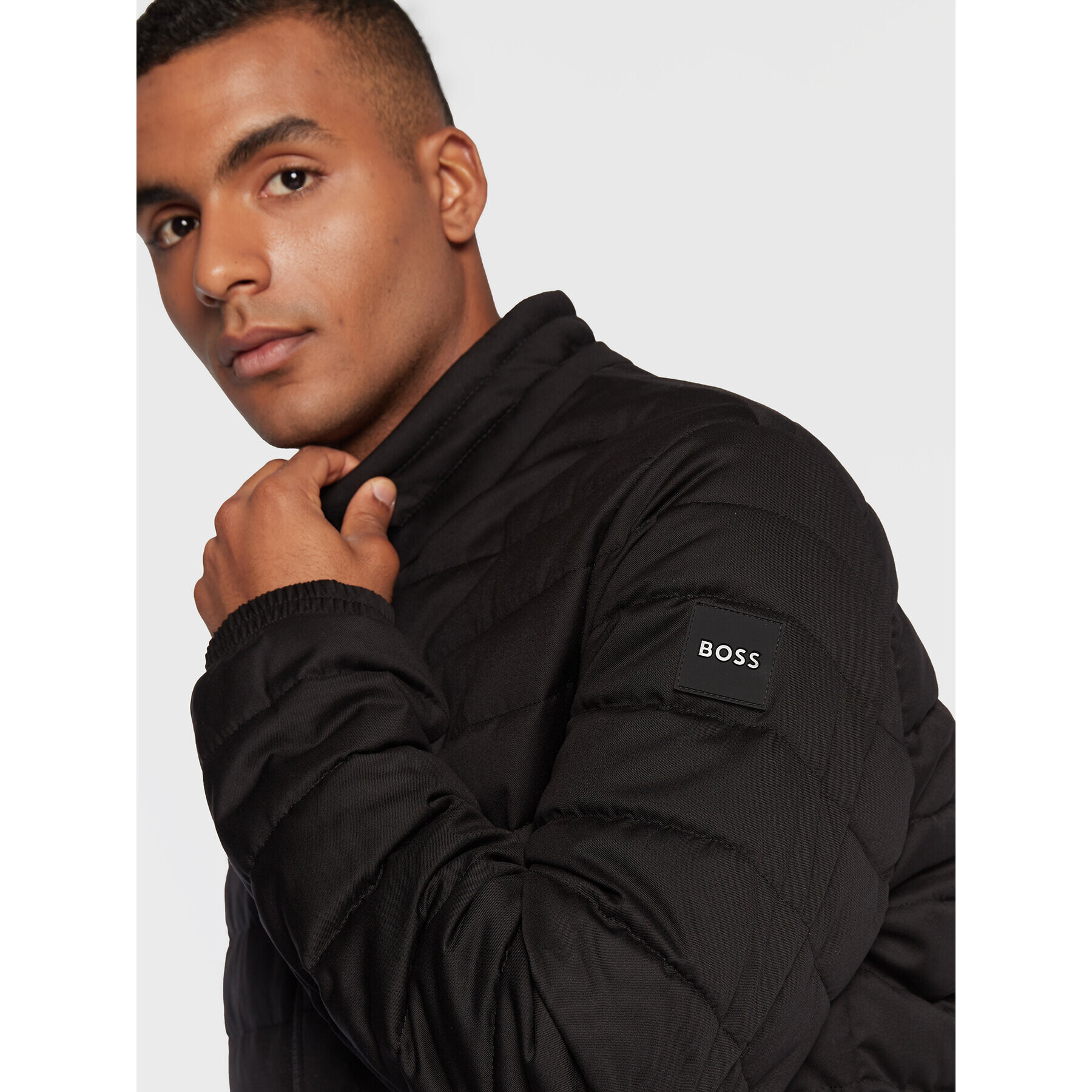 Boss Пухено яке Chorus 50479640 Черен Regular Fit - Pepit.bg