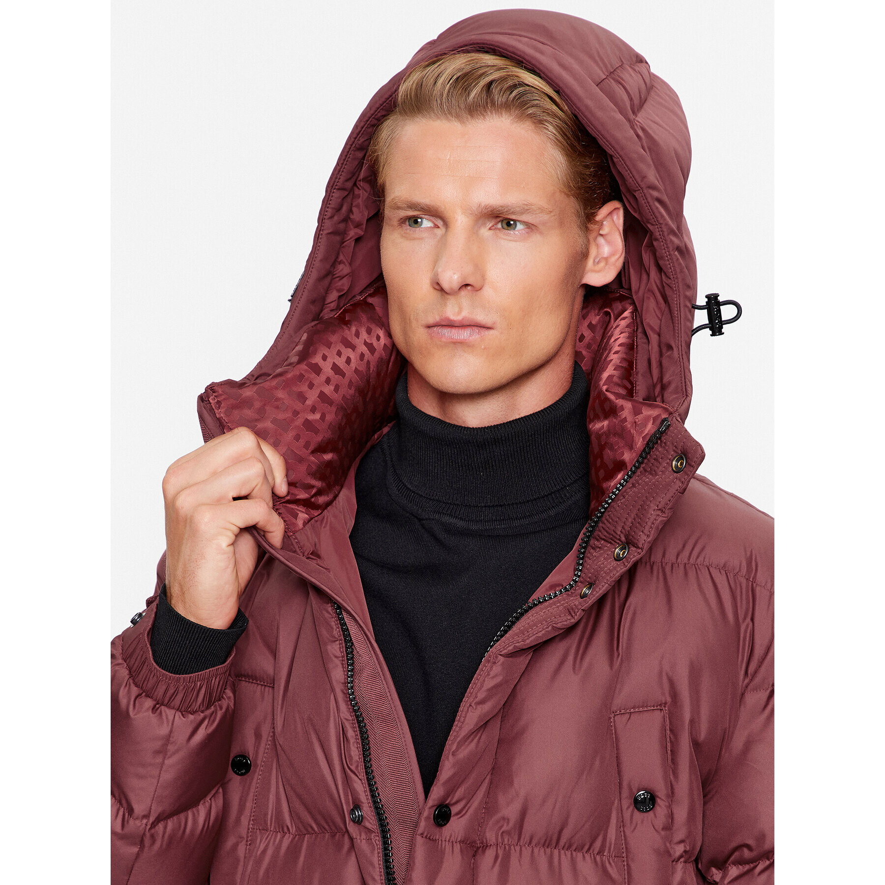 Boss Пухено яке Condolo 50498000 Червен Regular Fit - Pepit.bg