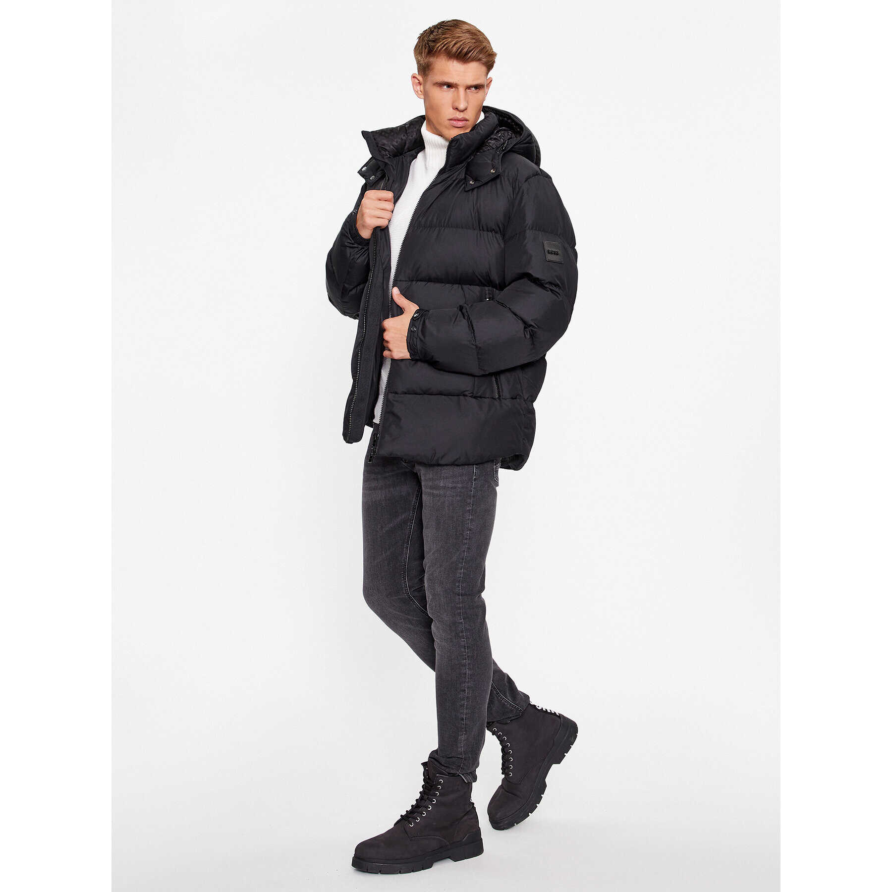 Boss Пухено яке Corbinian 50497836 Черен Regular Fit - Pepit.bg