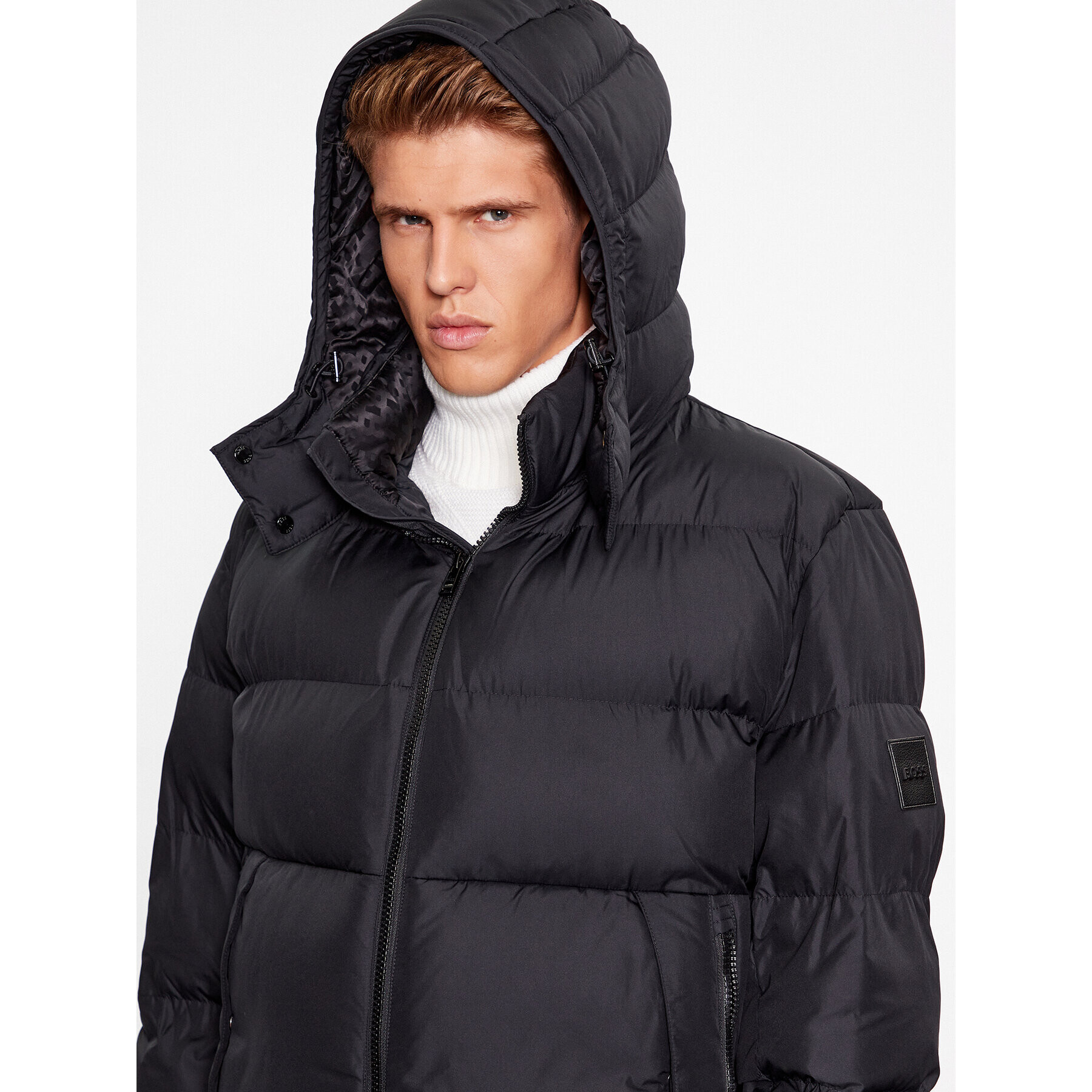 Boss Пухено яке Corbinian 50497836 Черен Regular Fit - Pepit.bg