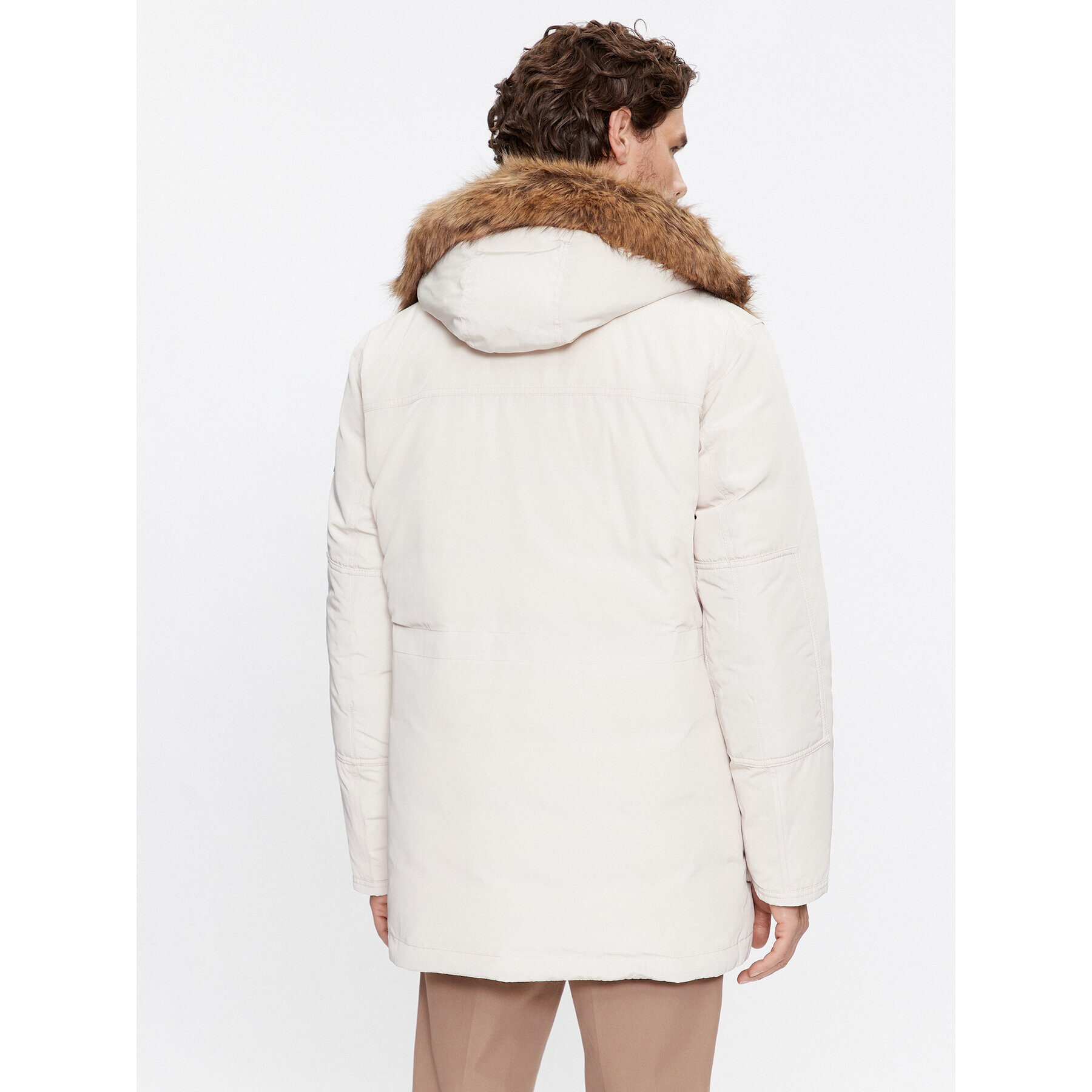 Boss Пухено яке Dadico 50499371 Екрю Regular Fit - Pepit.bg