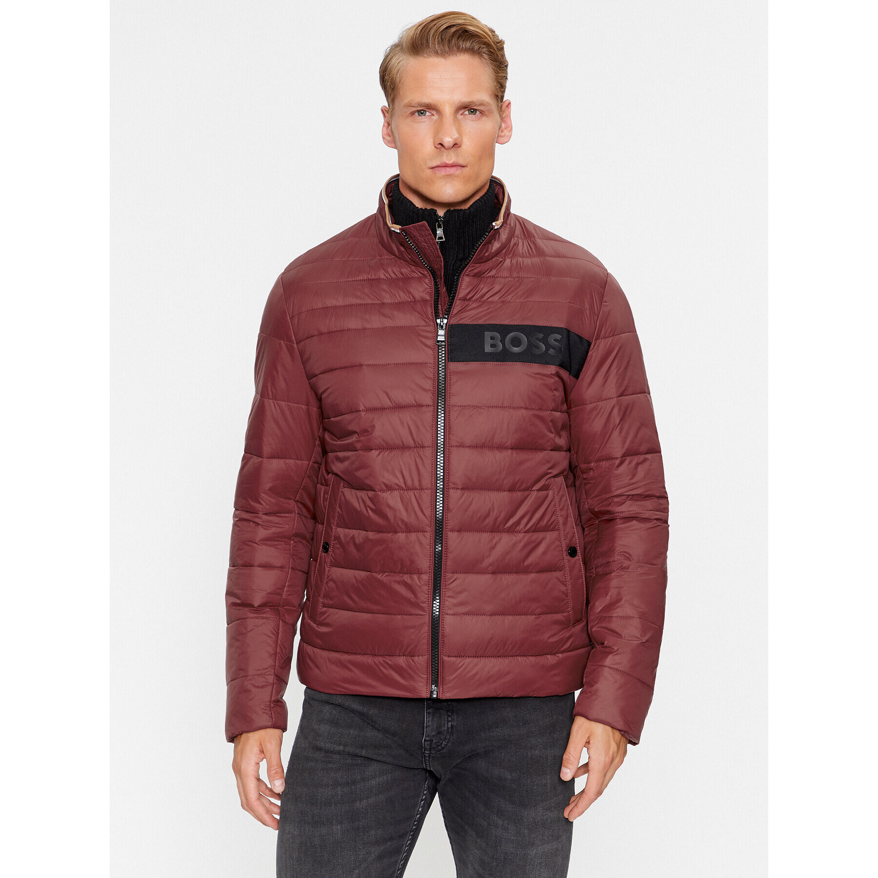 Boss Пухено яке Darolus 50464308 Червен Regular Fit - Pepit.bg