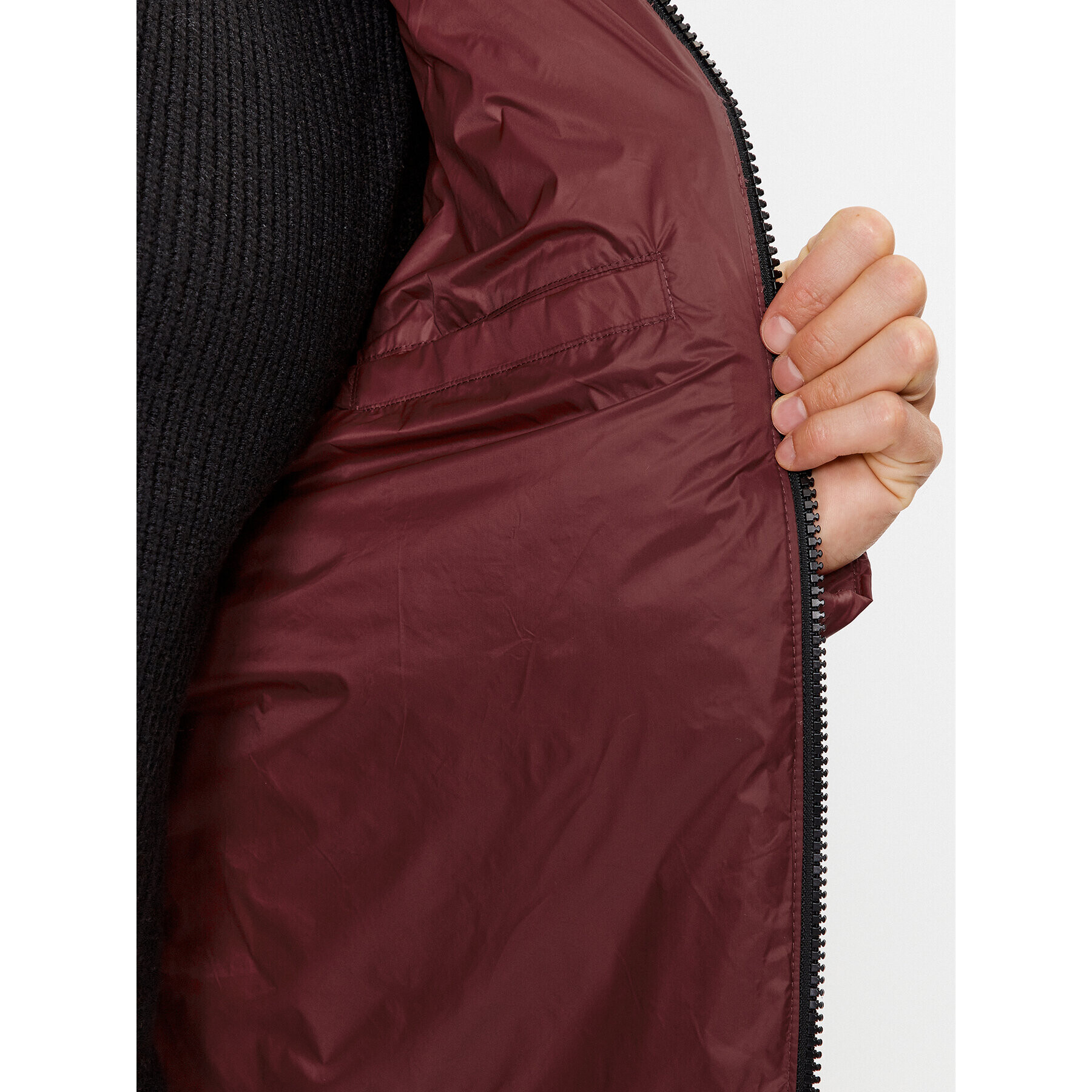 Boss Пухено яке Darolus 50464308 Червен Regular Fit - Pepit.bg