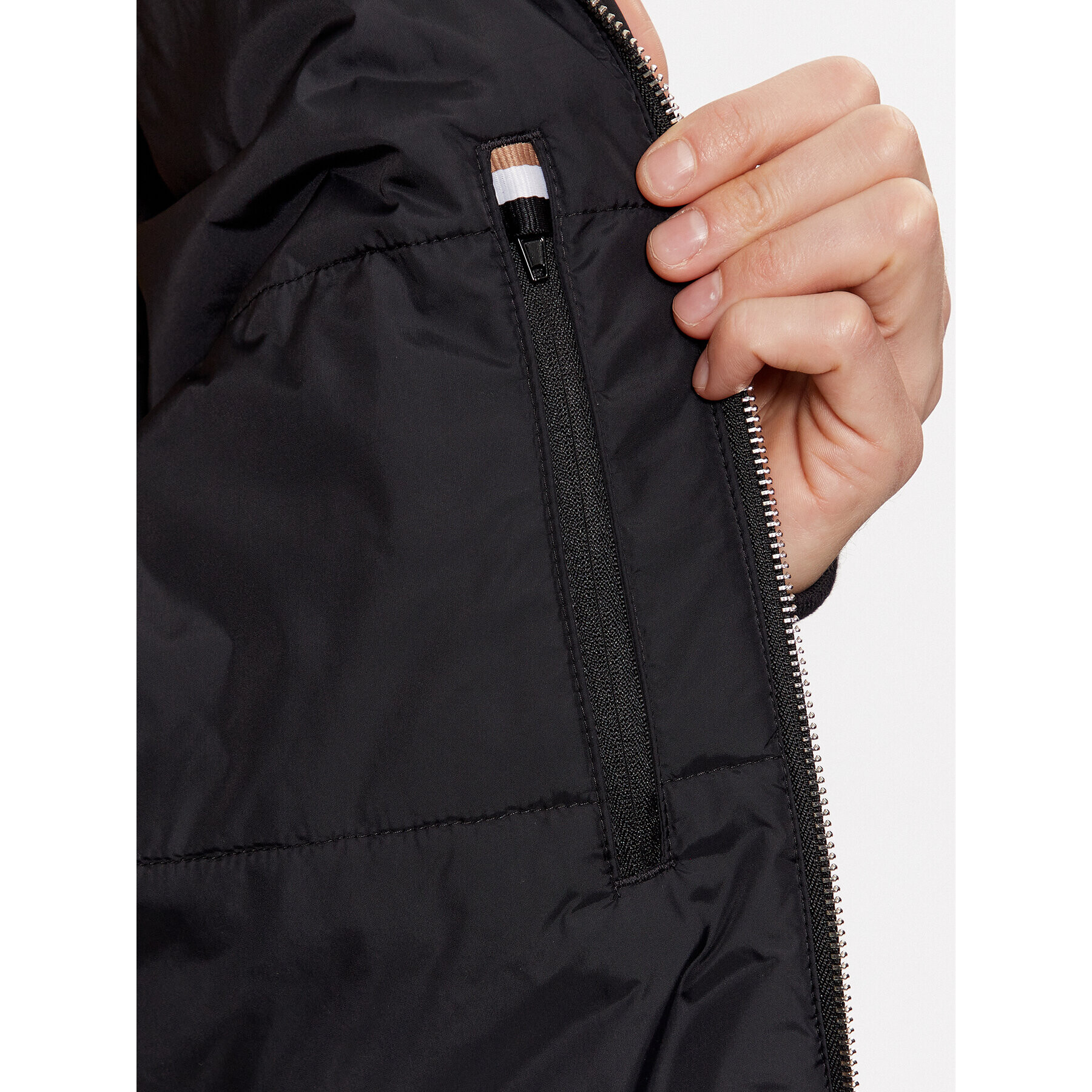 Boss Пухено яке Dybes 50499800 Черен Regular Fit - Pepit.bg