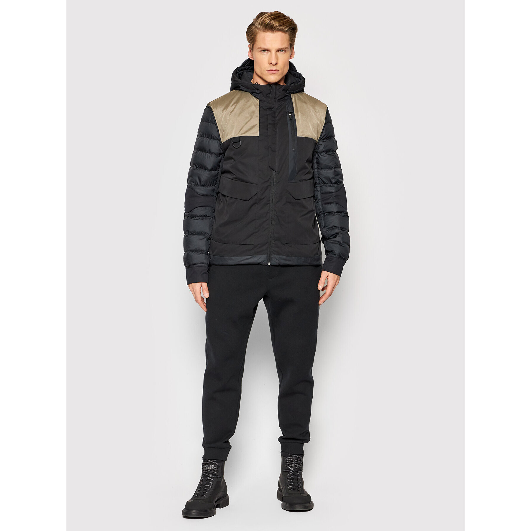 Boss Пухено яке J_Volturno 50461219 Черен Regular Fit - Pepit.bg