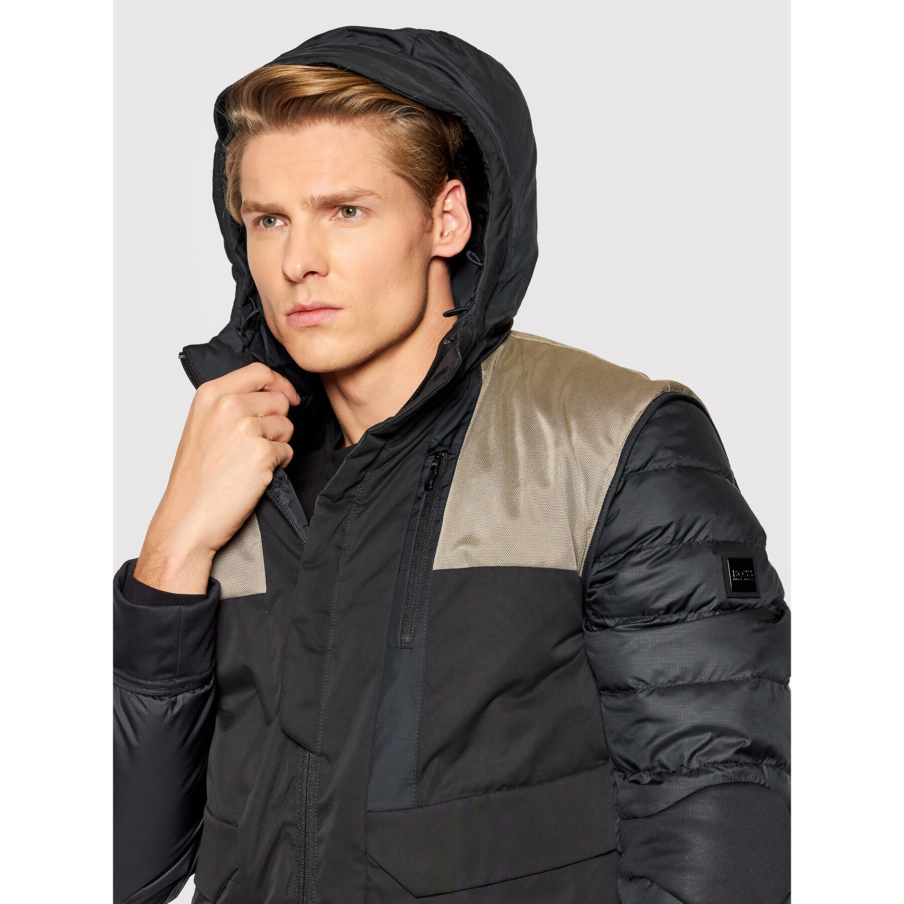 Boss Пухено яке J_Volturno 50461219 Черен Regular Fit - Pepit.bg