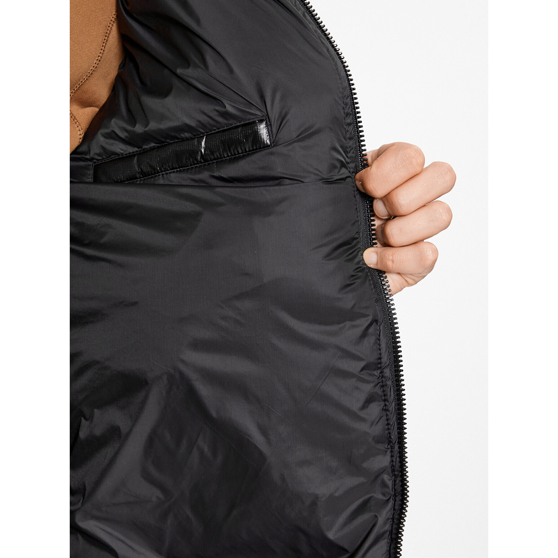 Boss Пухено яке Okobra 50498234 Черен Regular Fit - Pepit.bg