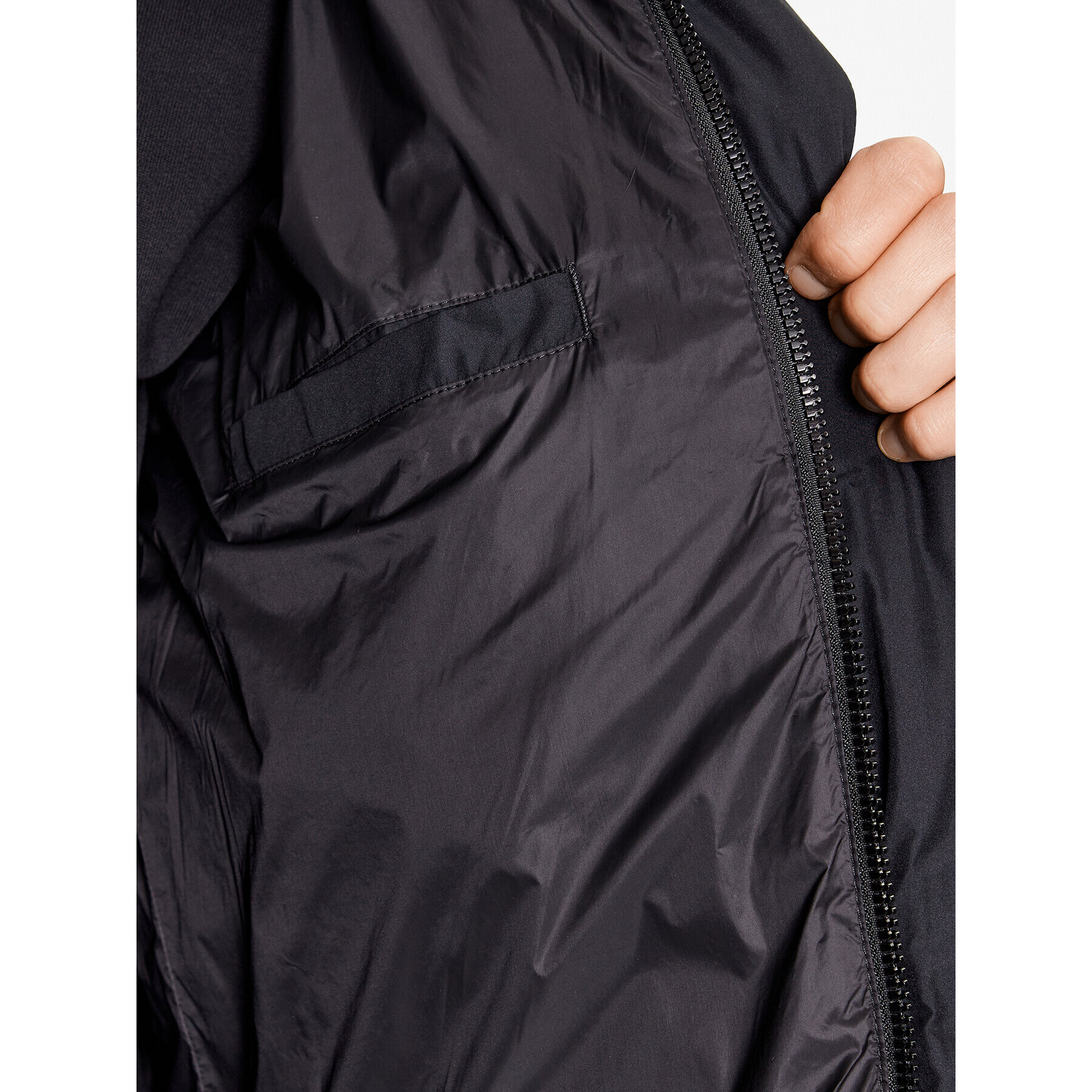 Boss Пухено яке Omaris 50499542 Черен Regular Fit - Pepit.bg