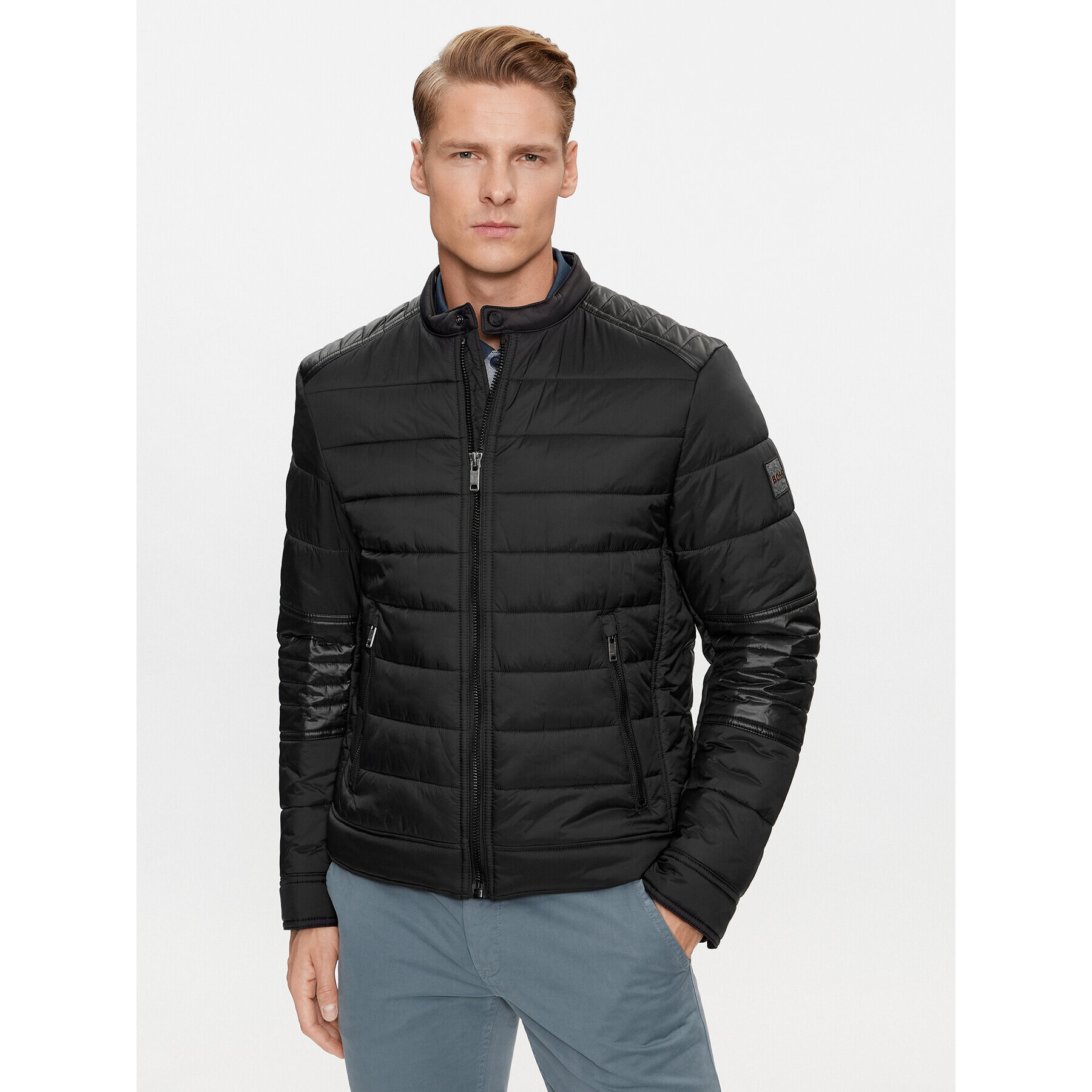 Boss Пухено яке Orace 50498609 Черен Regular Fit - Pepit.bg
