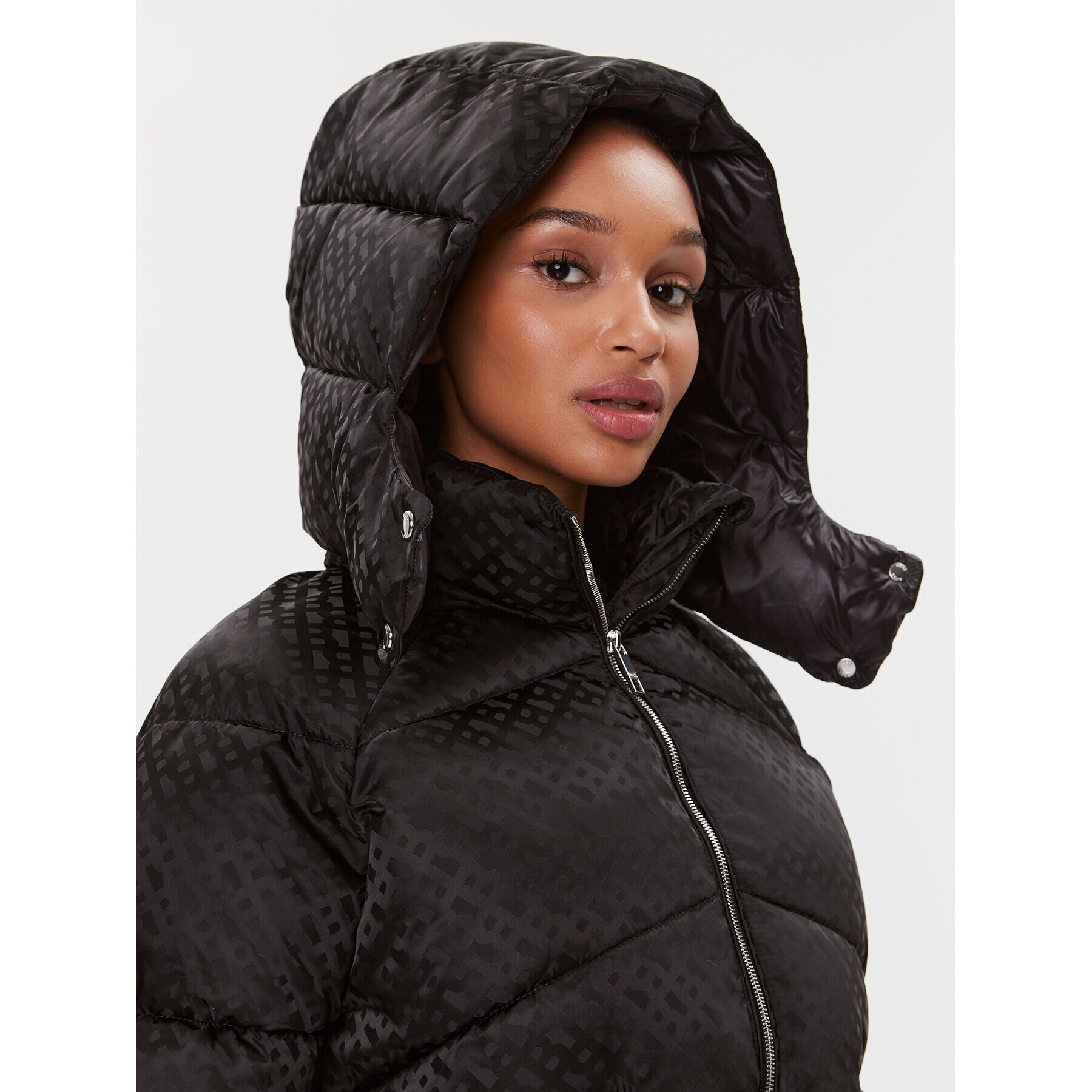 Boss Пухено яке Paxe 50498776 Черен Relaxed Fit - Pepit.bg