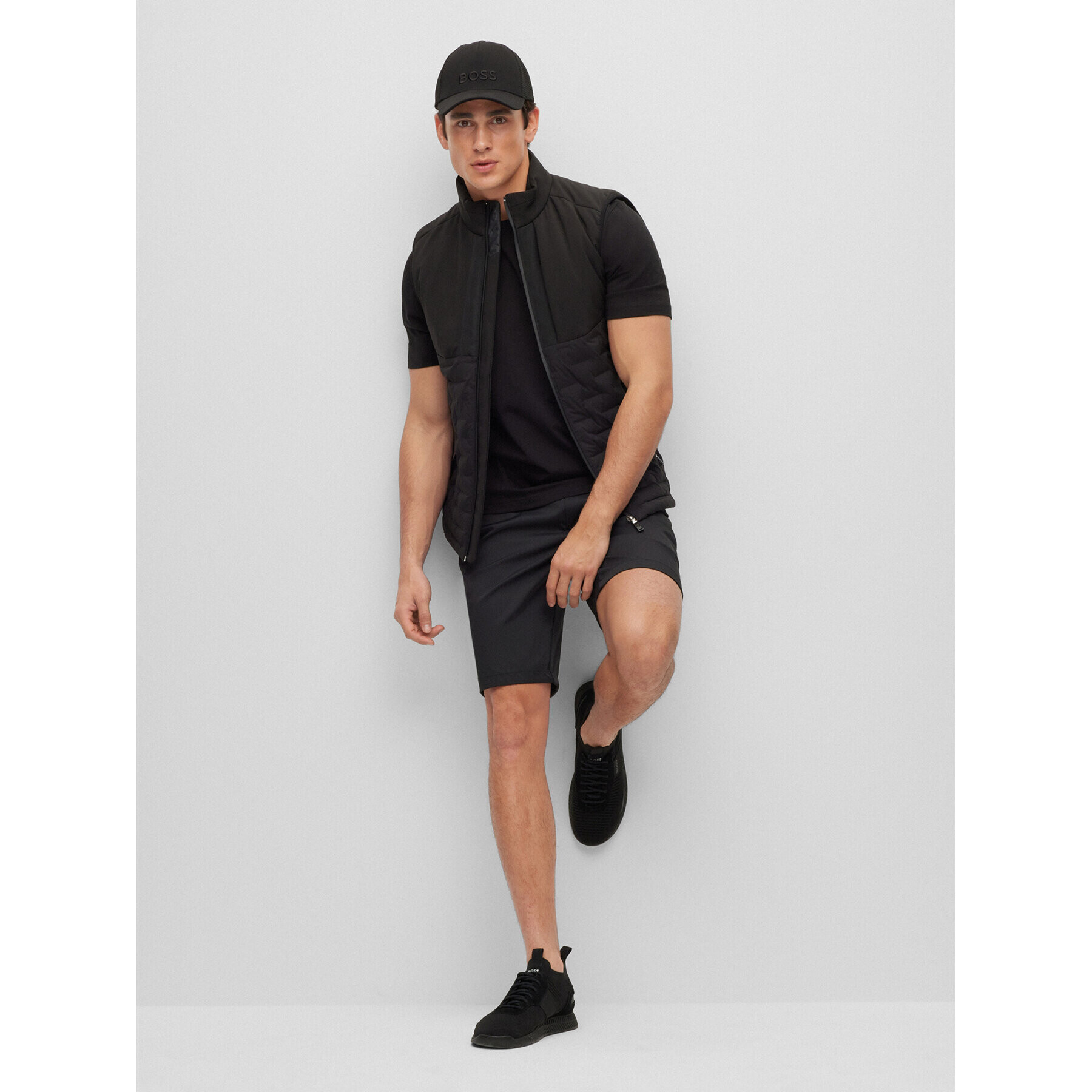 Boss Шорти от плат 50487535 Черен Slim Fit - Pepit.bg