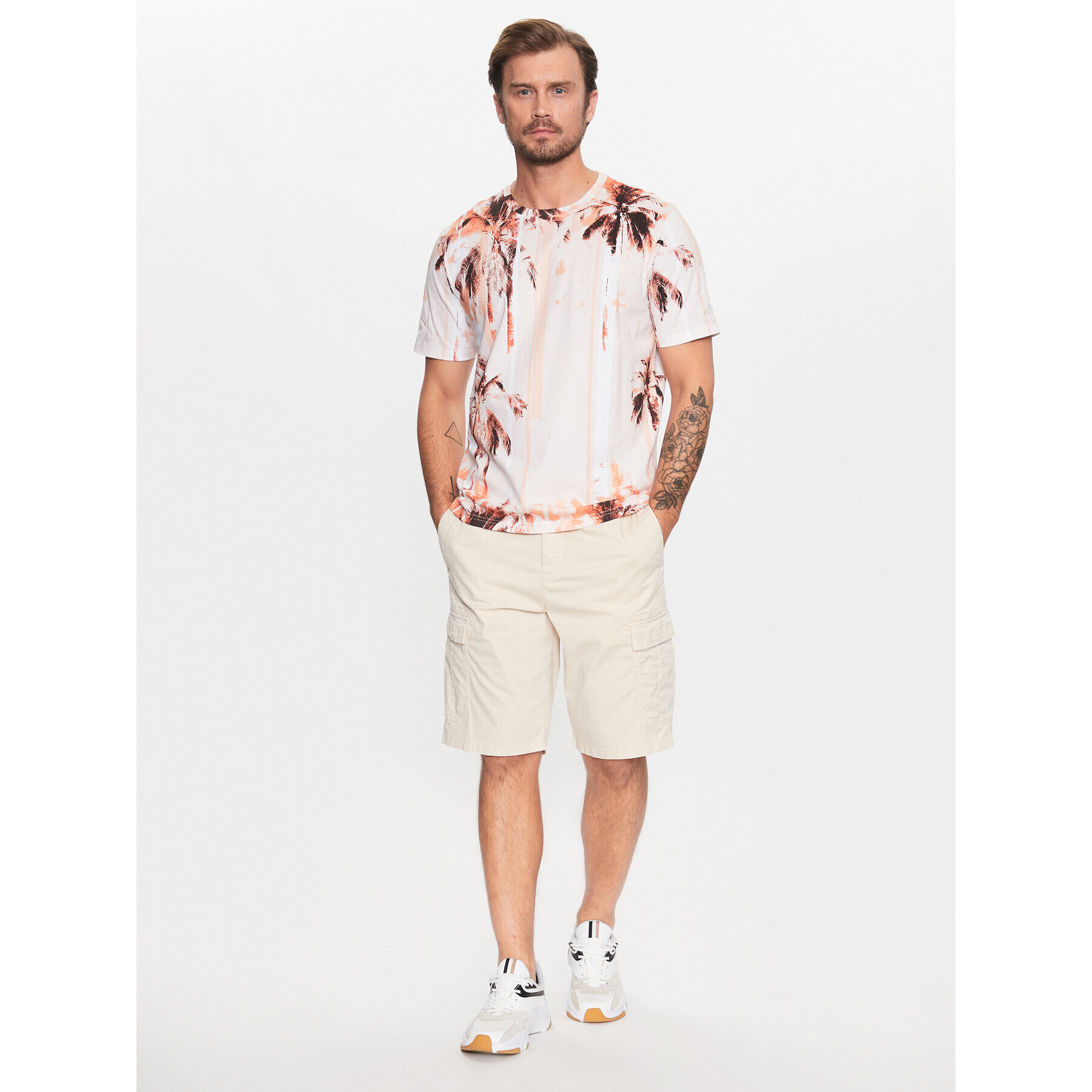 Boss Шорти от плат 50489100 Бежов Regular Fit - Pepit.bg