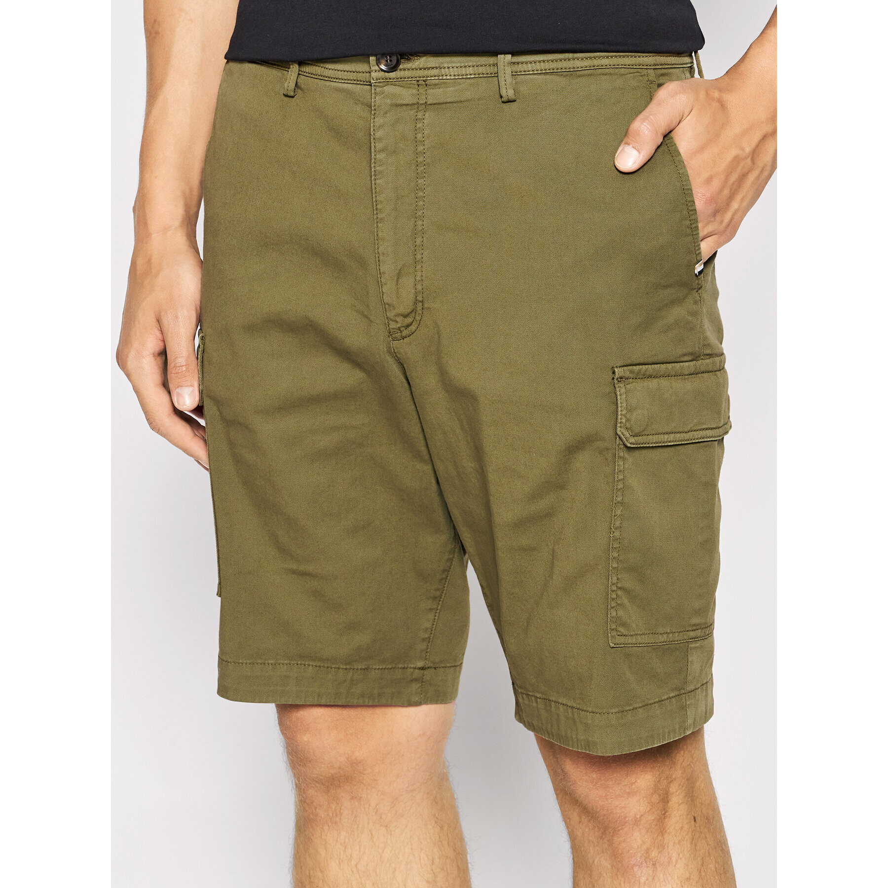 Boss Шорти от плат Chilner 50467843 Зелен Regular Fit - Pepit.bg