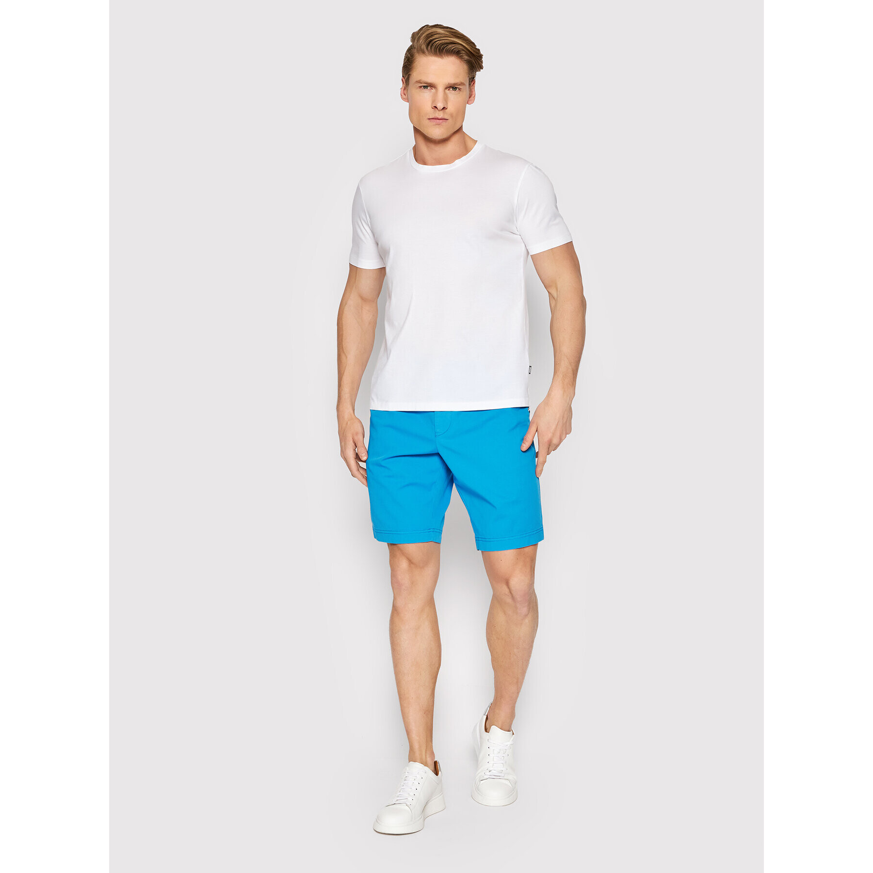 Boss Шорти от плат Slice 50406679 Син Slim Fit - Pepit.bg