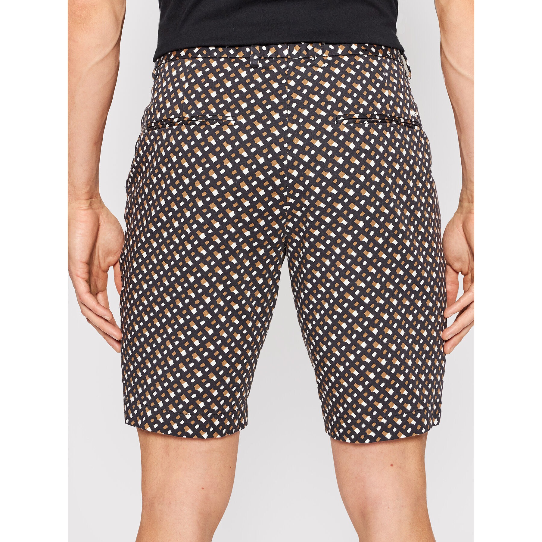 Boss Шорти от плат Slice 50468194 Кафяв Slim Fit - Pepit.bg