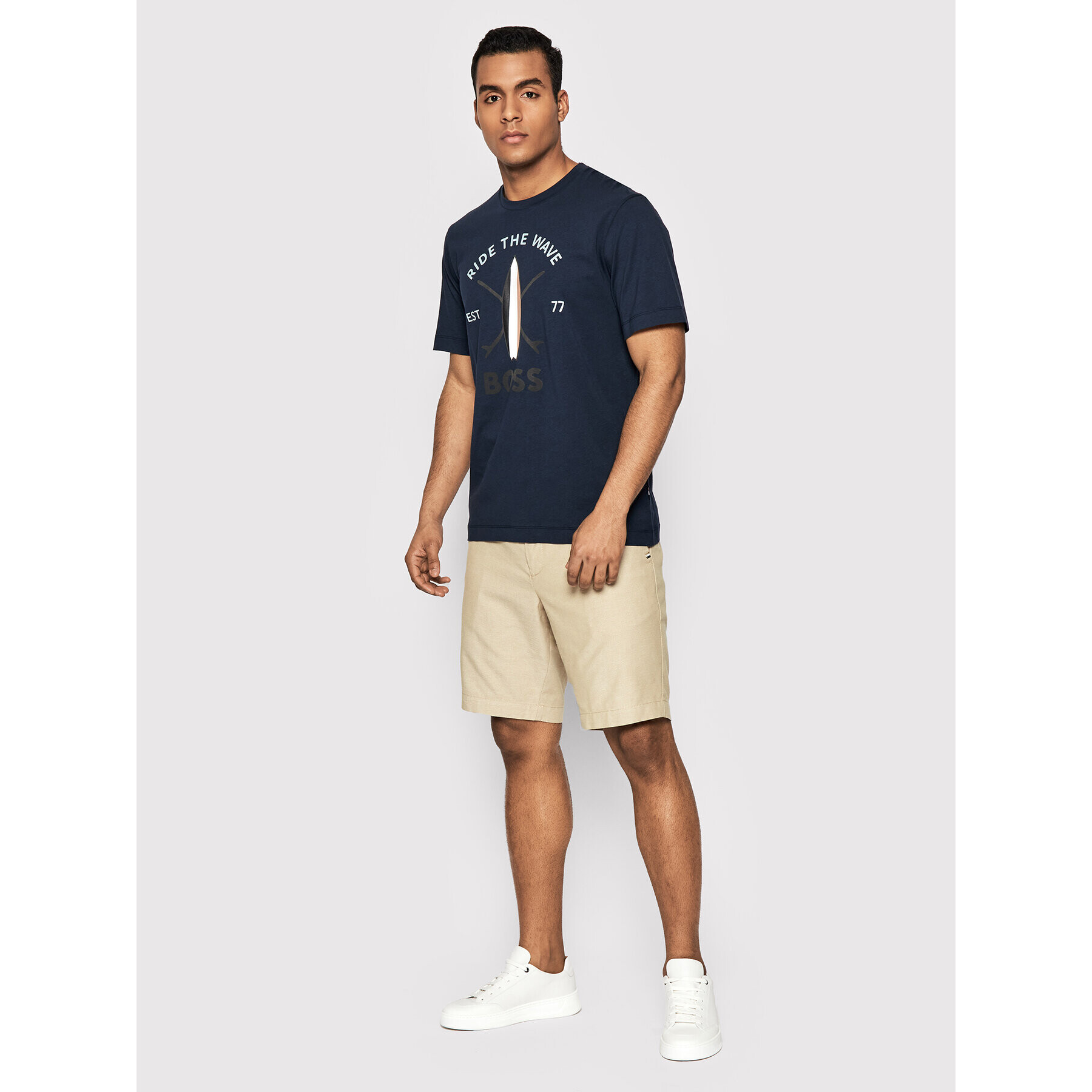 Boss Шорти от плат Slice 50468205 Бежов Slim Fit - Pepit.bg