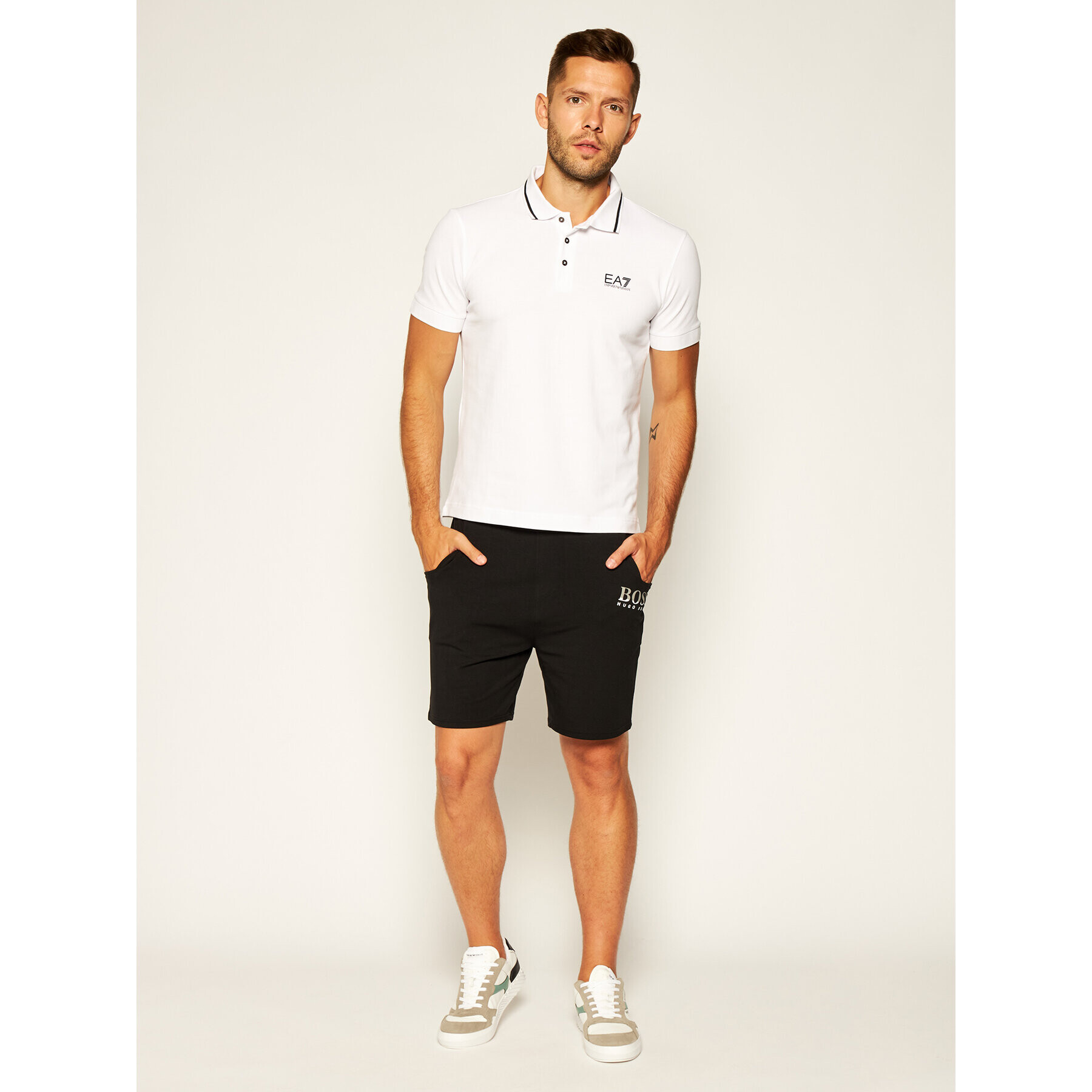 Boss Шорти от плат Trend 50425668 Черен Regular Fit - Pepit.bg