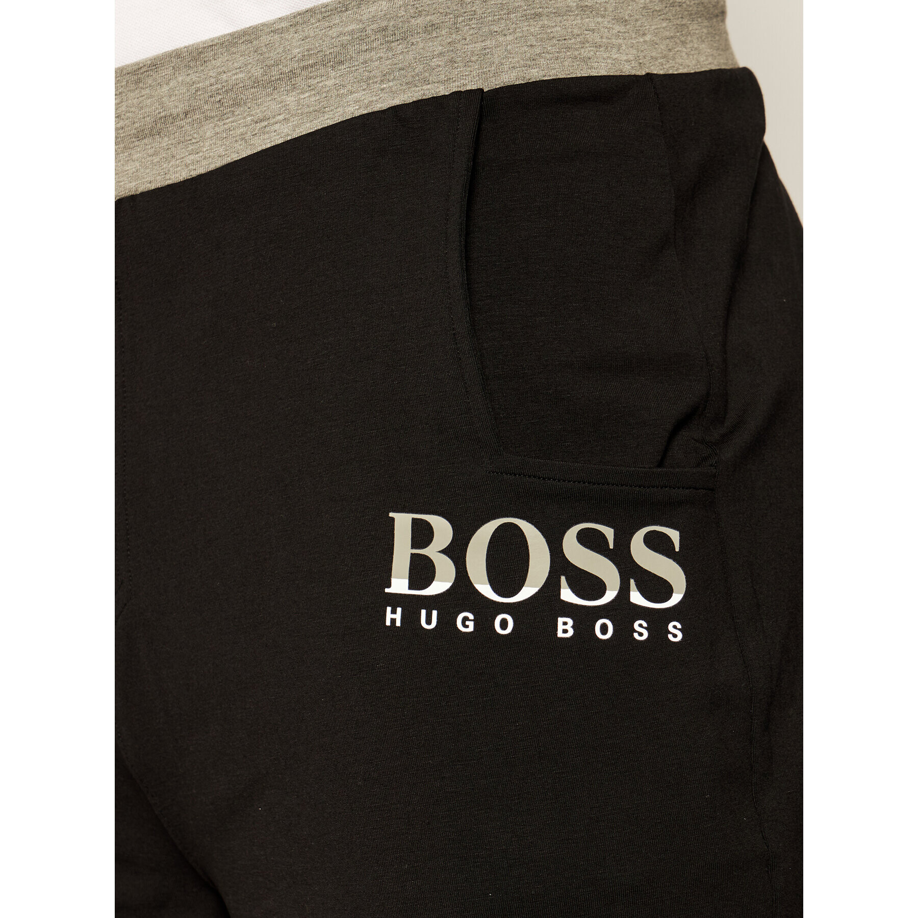 Boss Шорти от плат Trend 50425668 Черен Regular Fit - Pepit.bg