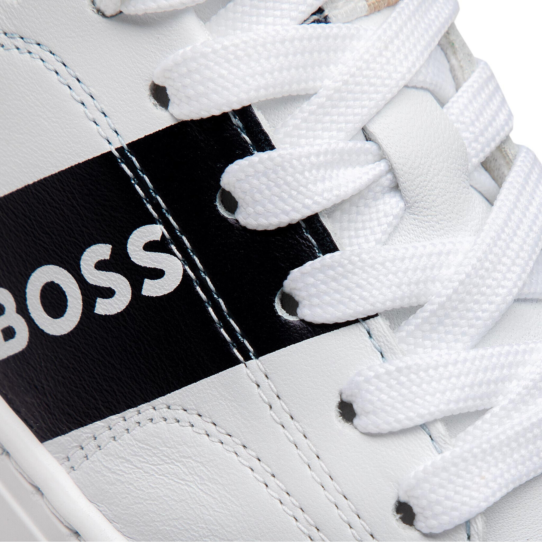 Boss Сникърси J29317 M Бял - Pepit.bg
