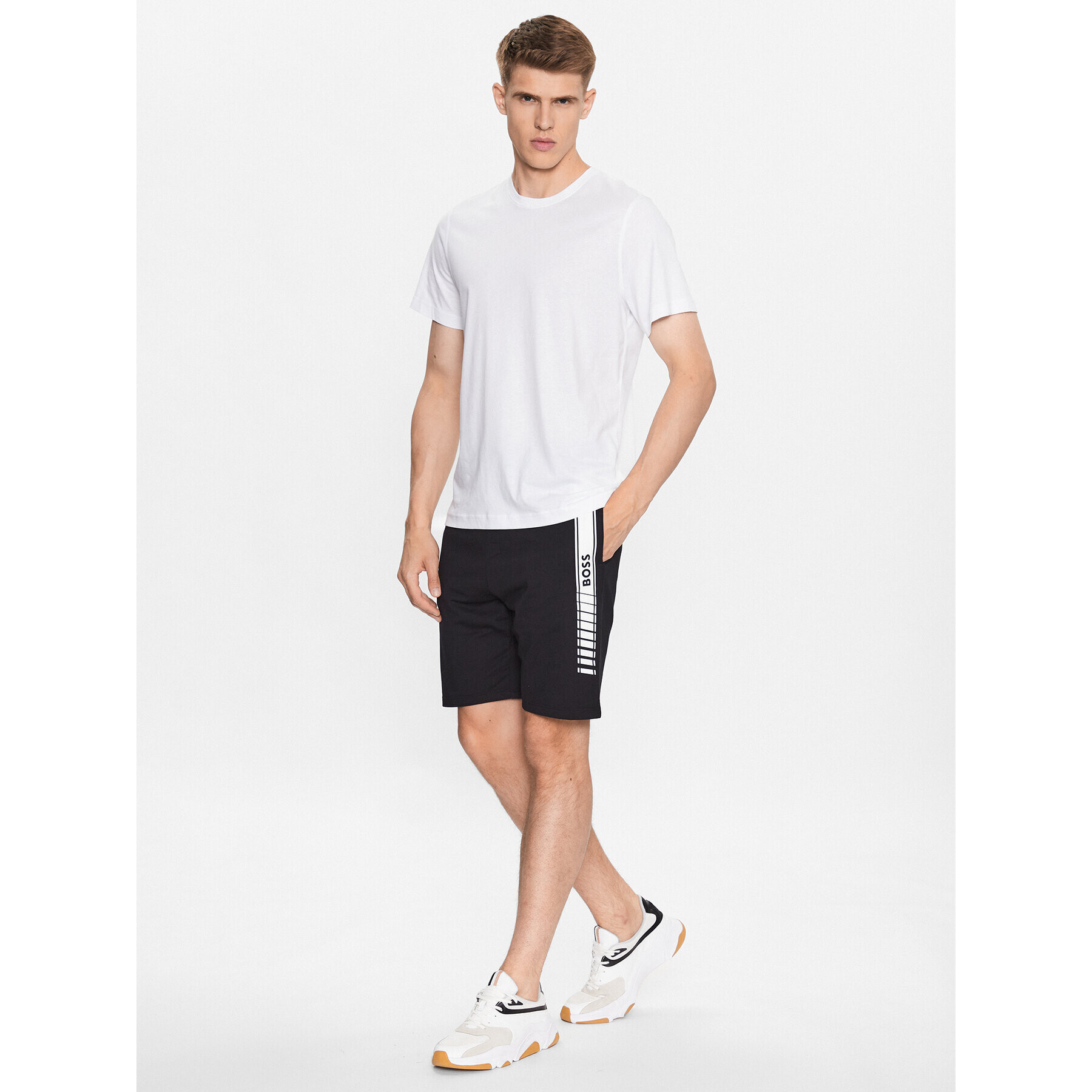 Boss Спортни шорти 50496771 Черен Regular Fit - Pepit.bg