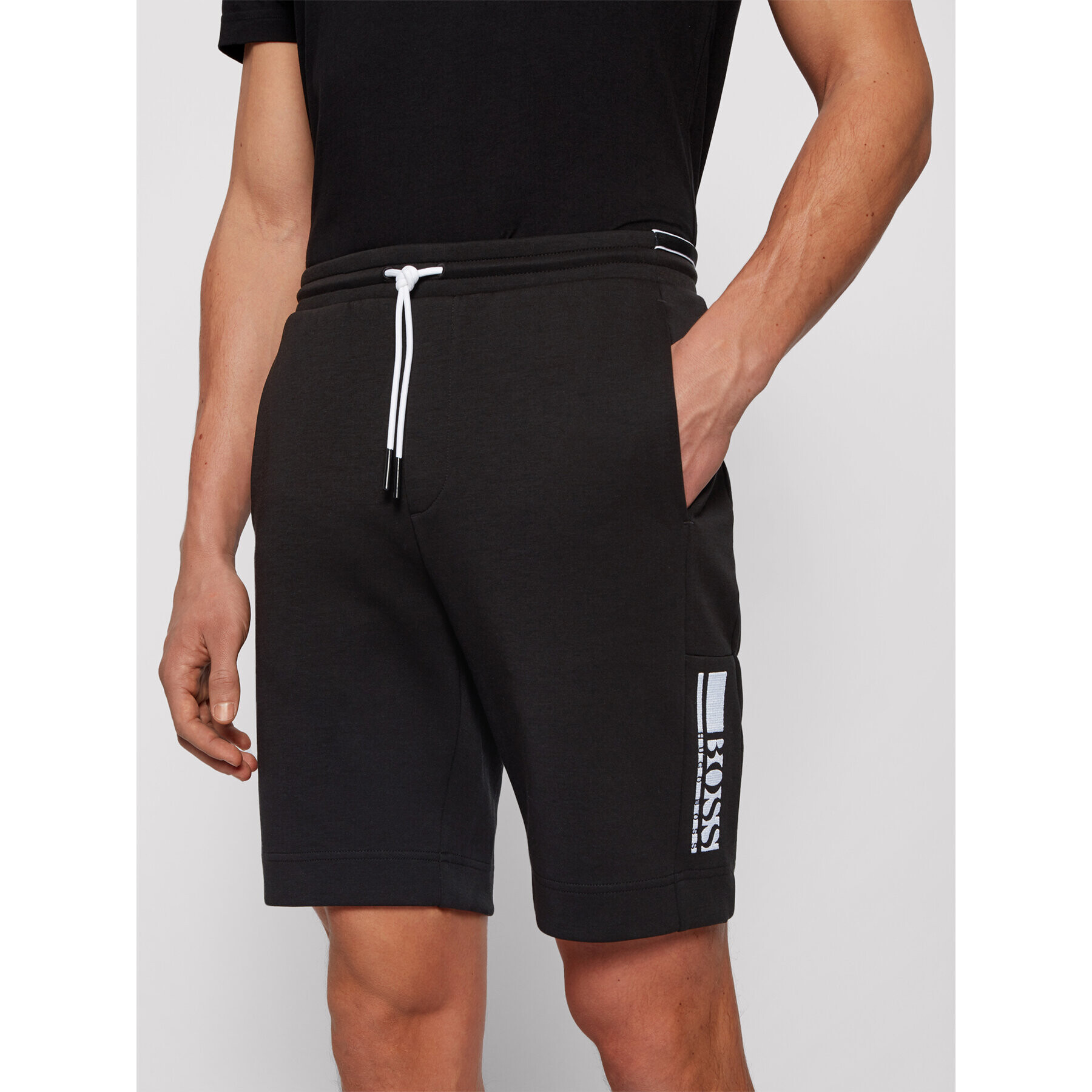 Boss Спортни шорти Headlo 1 50447035 Черен Regular Fit - Pepit.bg